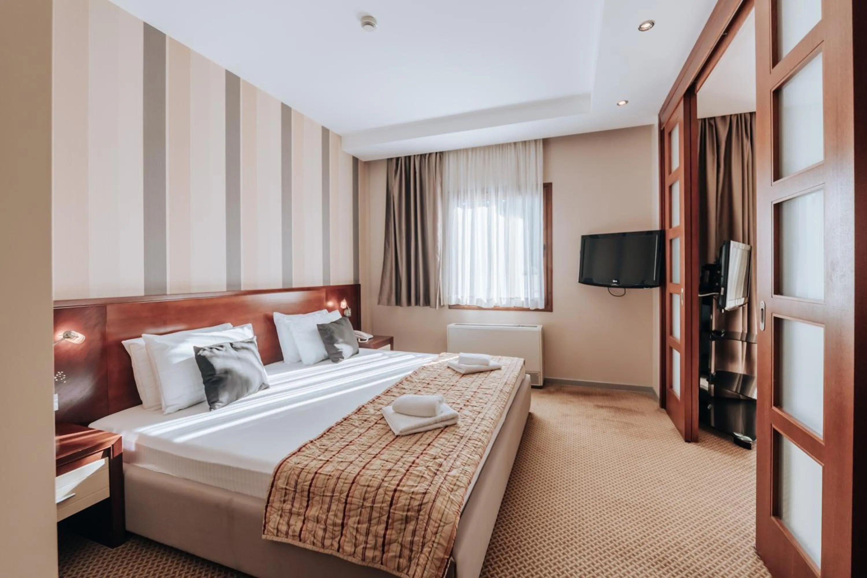 Bedroom, Bed in Apartments Del Mar