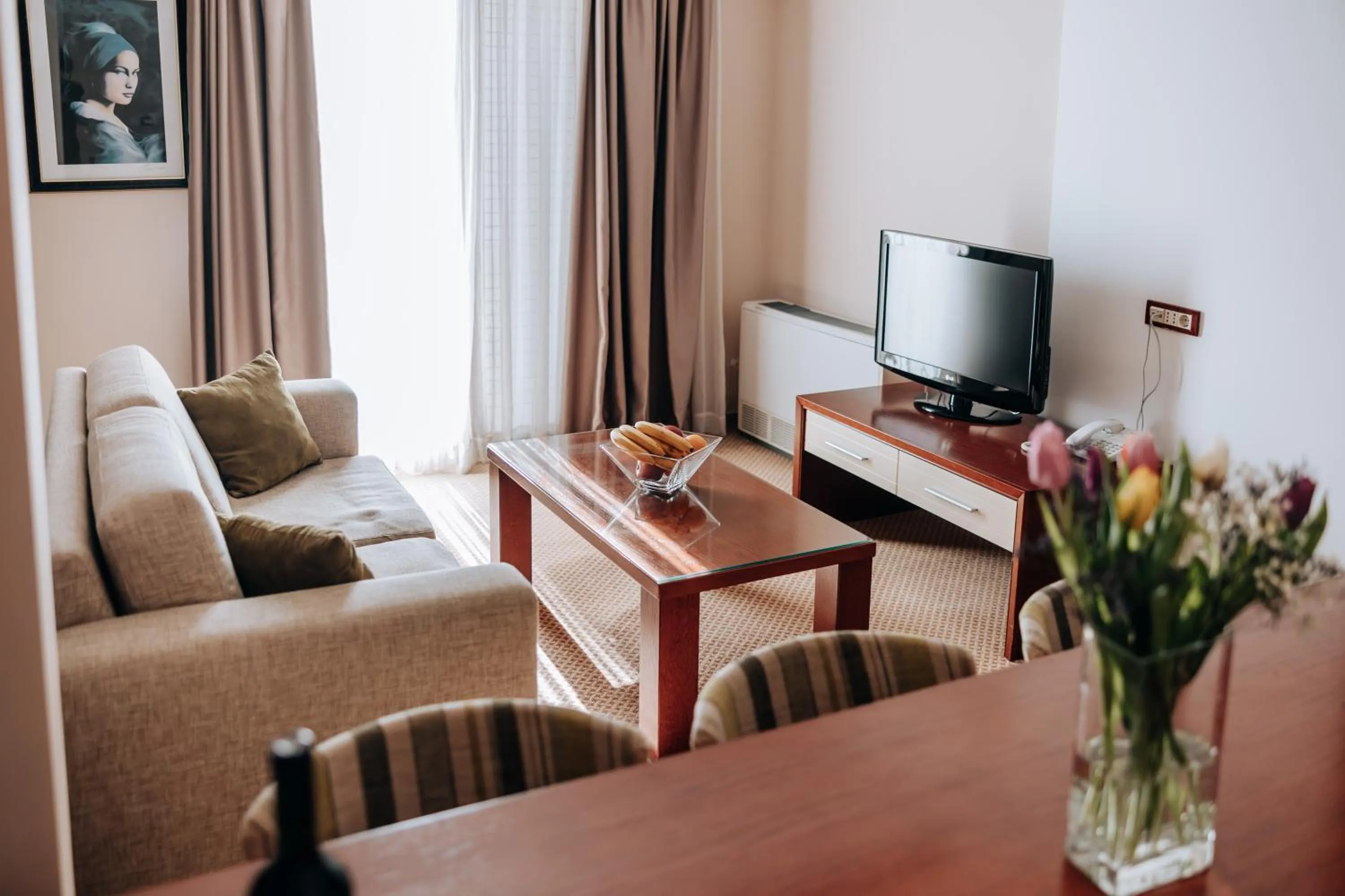 Communal lounge/ TV room in Apartments Del Mar