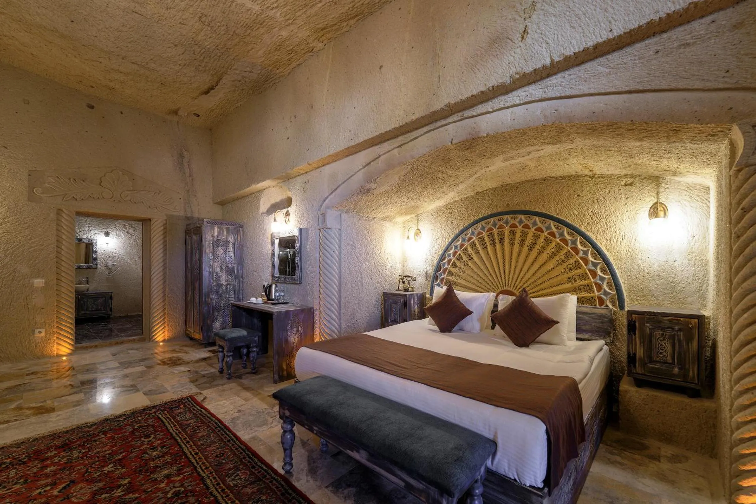 Bedroom in Doctor's Cave Cappadocia