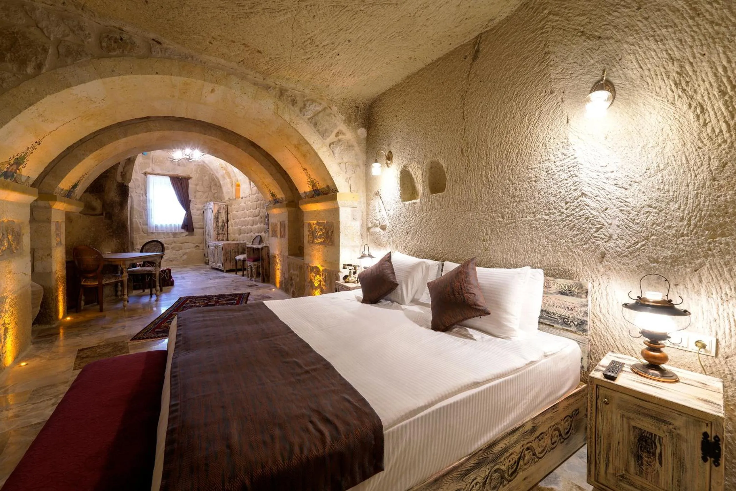 Photo of the whole room in Doctor's Cave Cappadocia