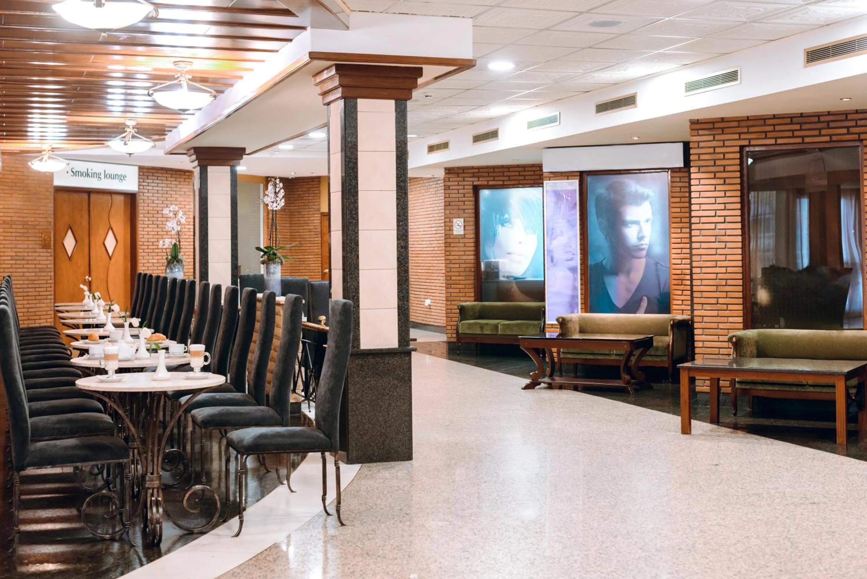 Lobby or reception in Premier Hotel Rus