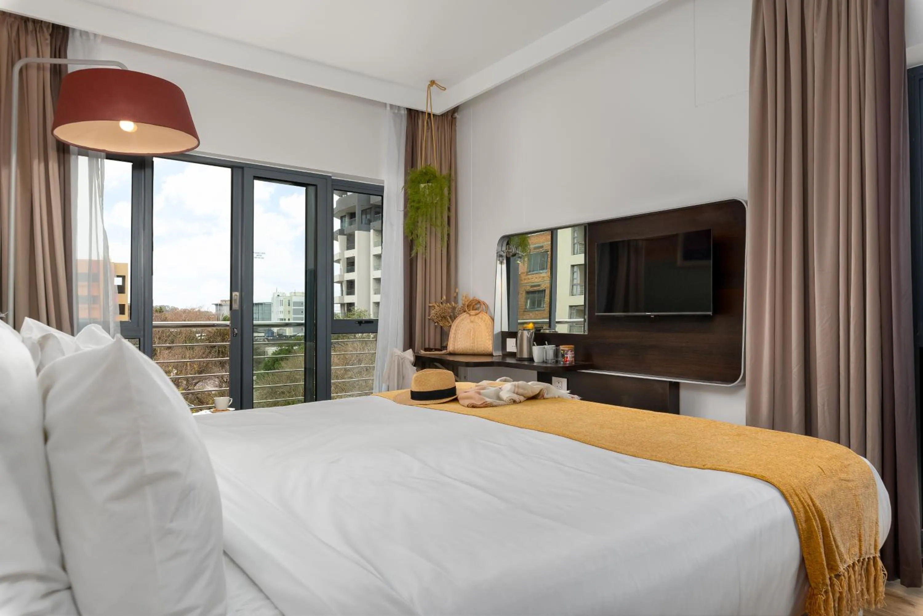 Bed in Neighbourgood Newlands