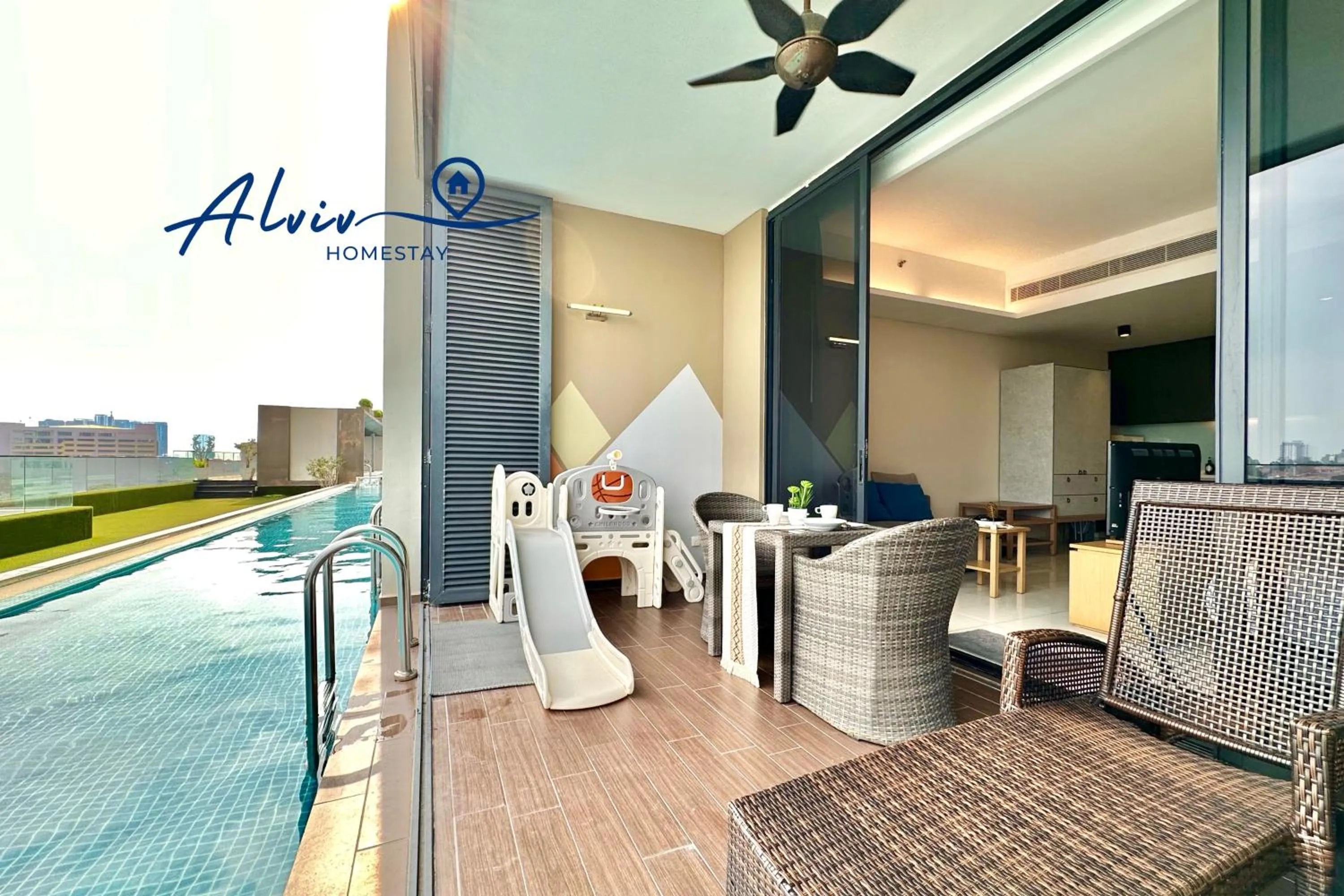 Pool view in Alviv 99 Suites I Family Suite I 4-7 pax I 5minsMelakaCruise I JonkerSt