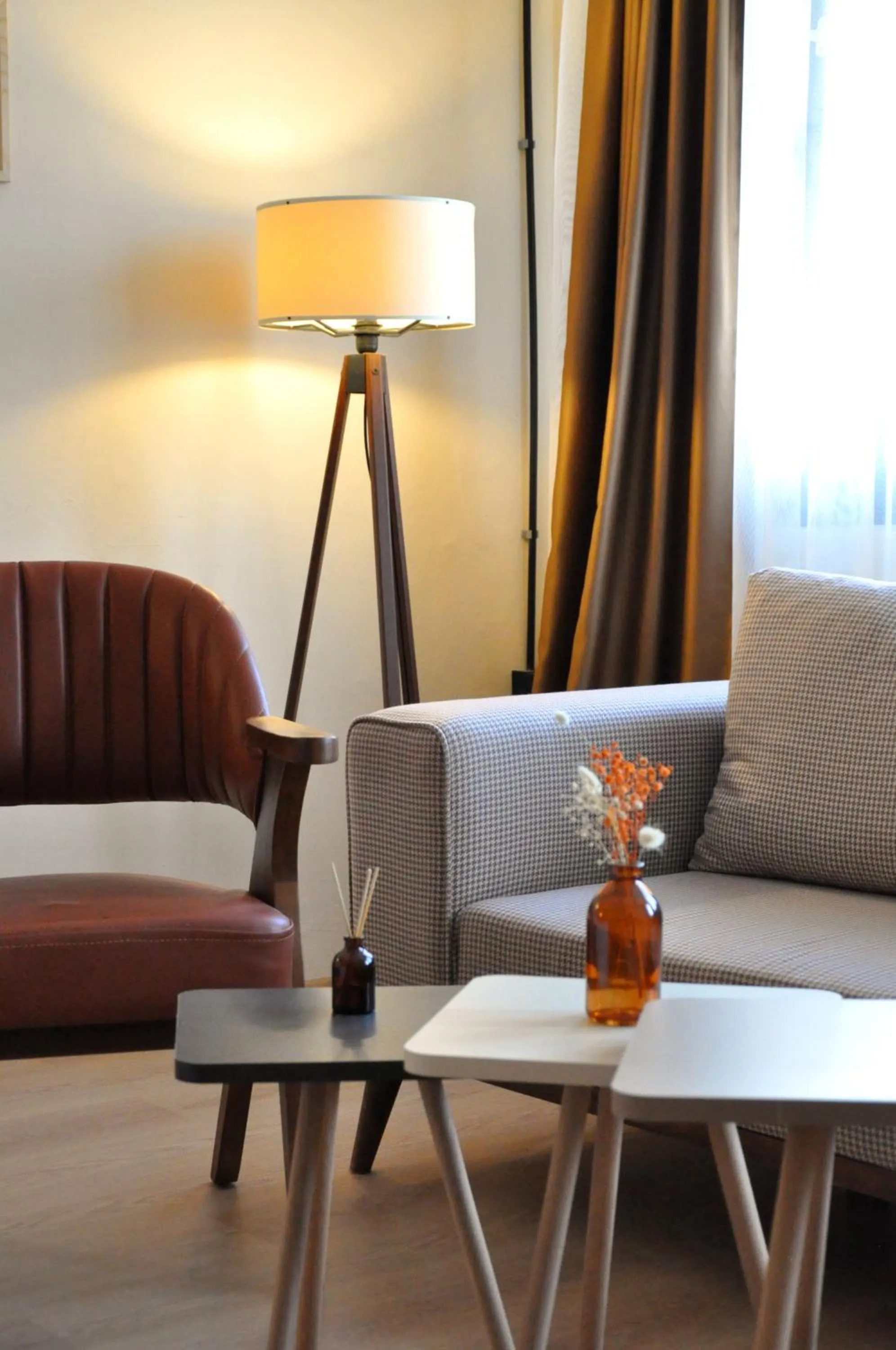 Living room in Golden Door Hotel