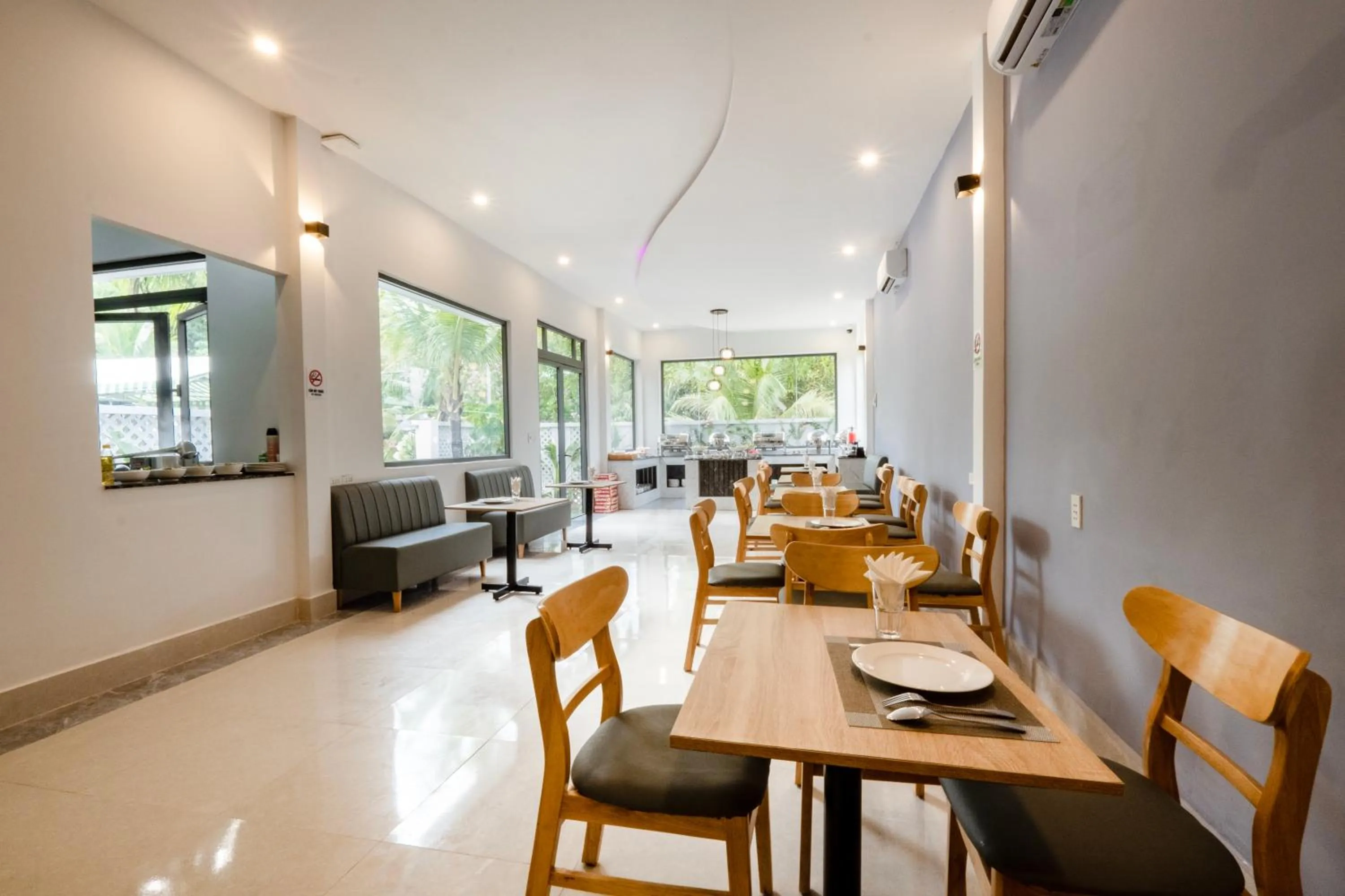 Restaurant/places to eat in NatalieLe's Homestay