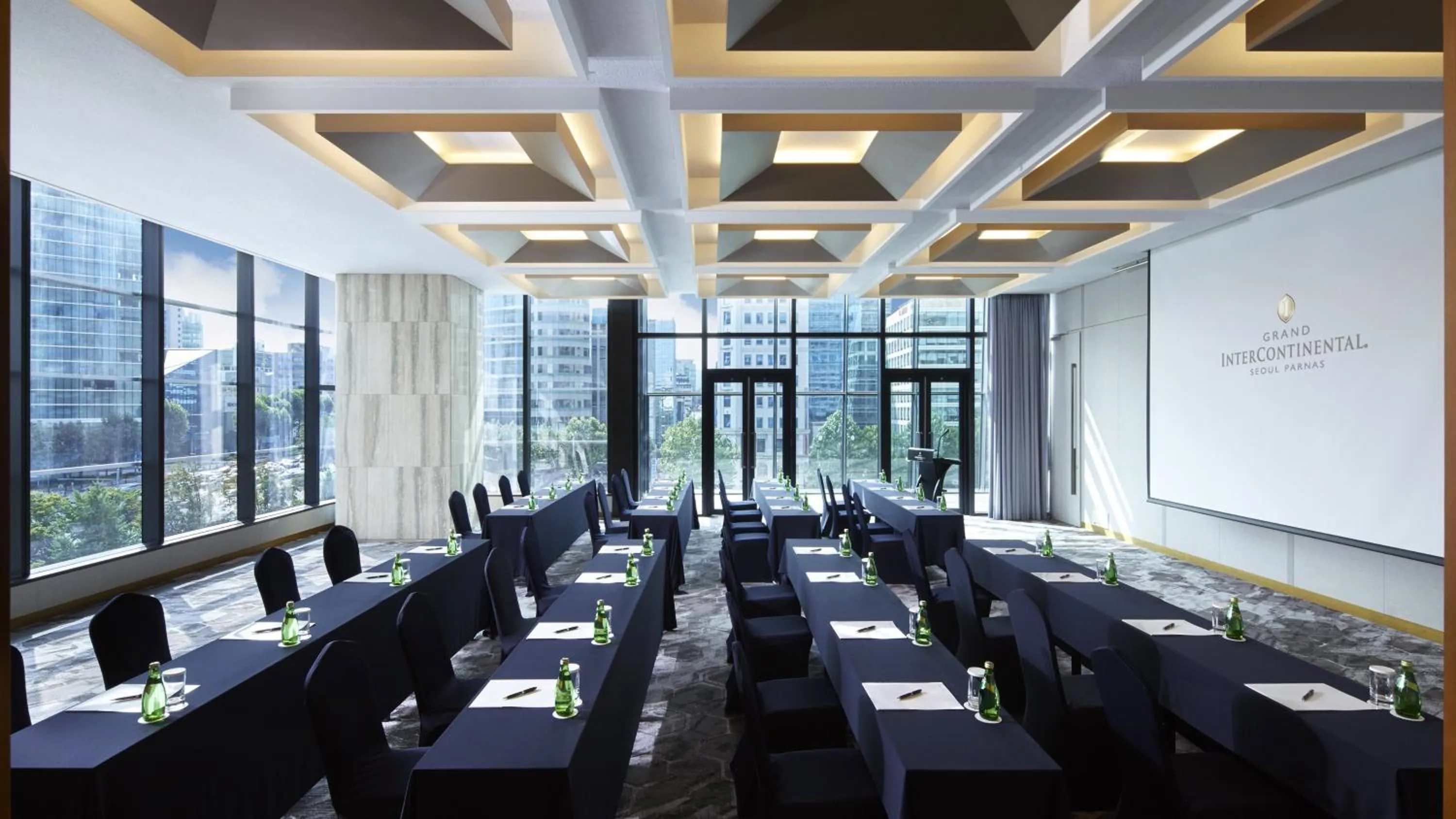 Meeting/conference room in Grand InterContinental Seoul Parnas by IHG