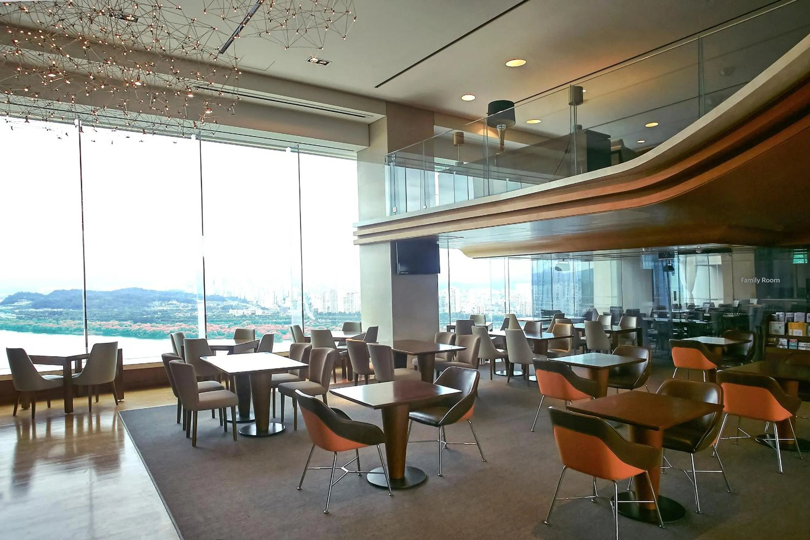 Lounge or bar in Grand Walkerhill Seoul