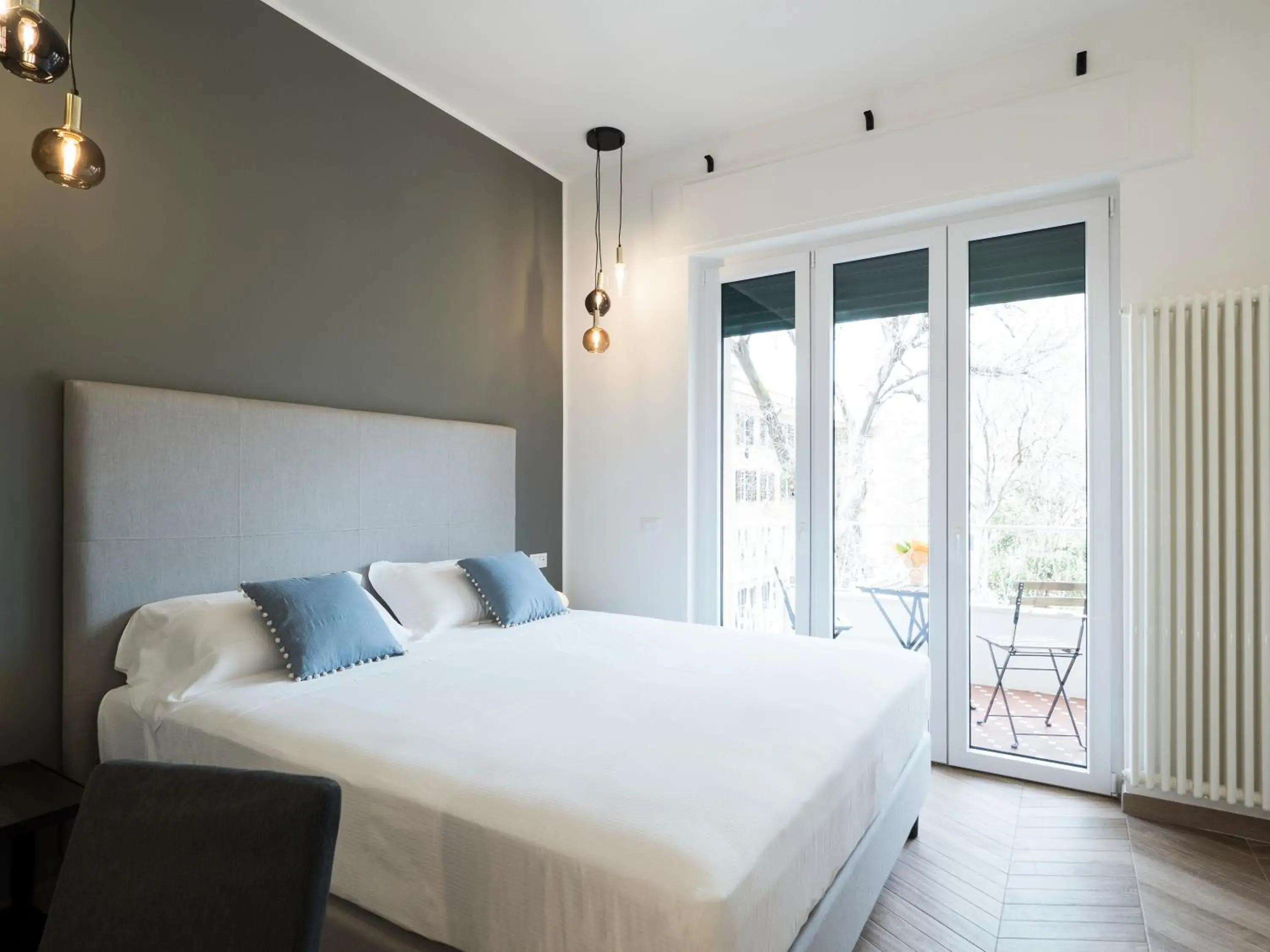 Queen Room with Balcony in Savoia Rooms Roma Queen Room with Balcony in Savoia Rooms Roma