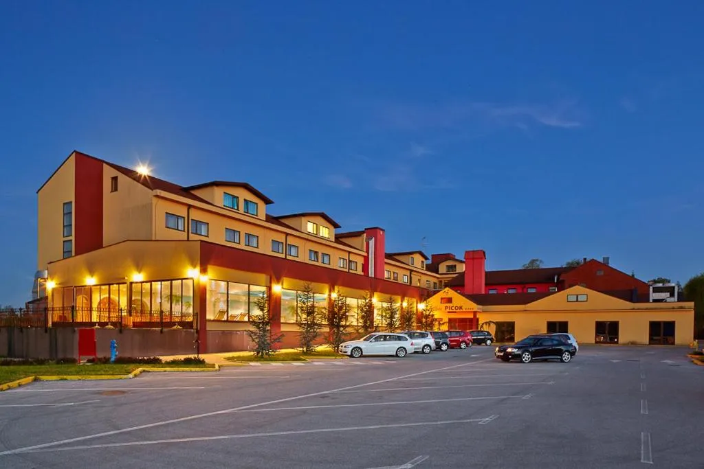 Property building in Hotel Picok