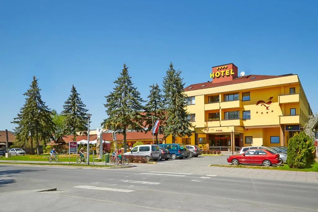 Property building in Hotel Picok