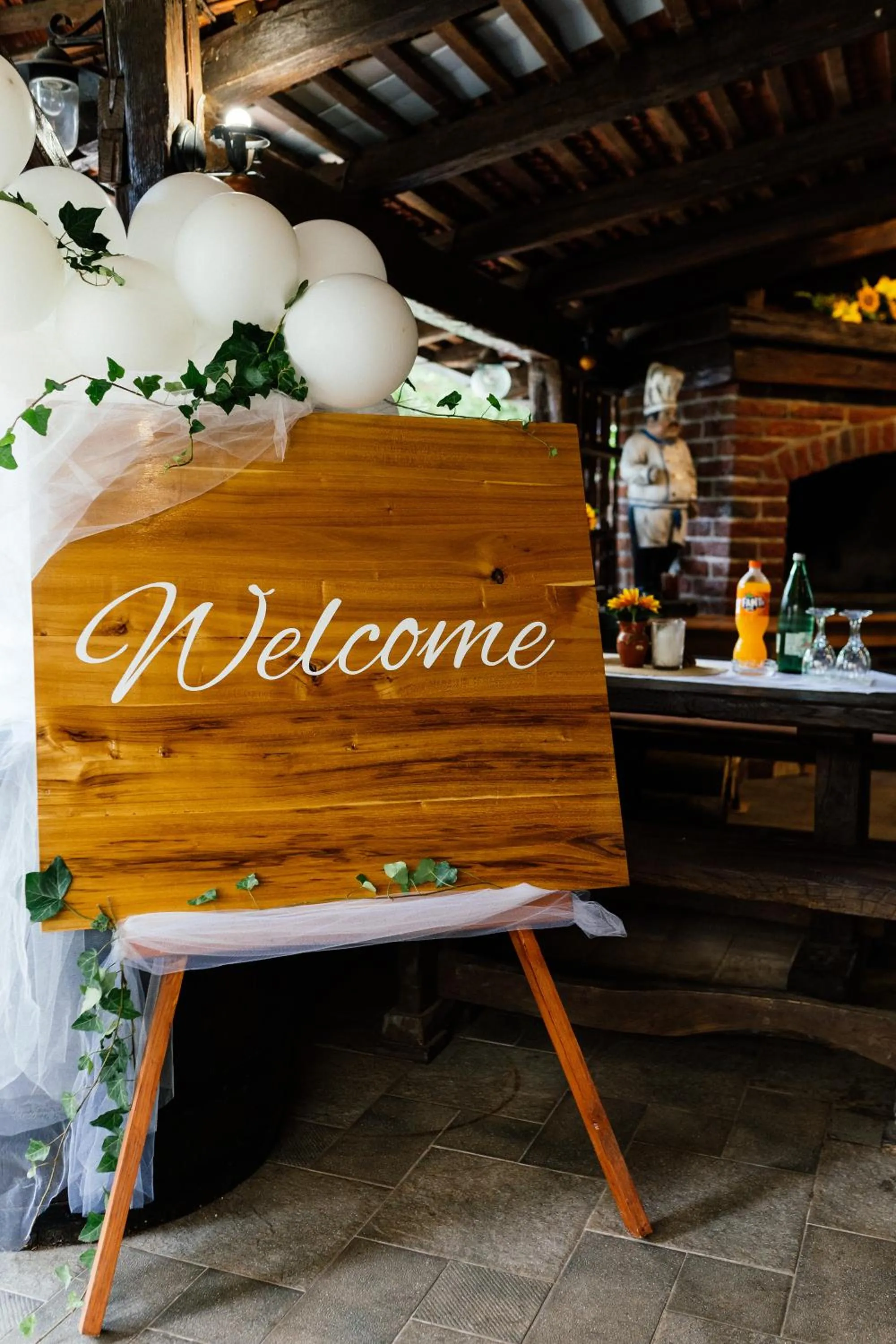 Restaurant/places to eat in Hotel Picok