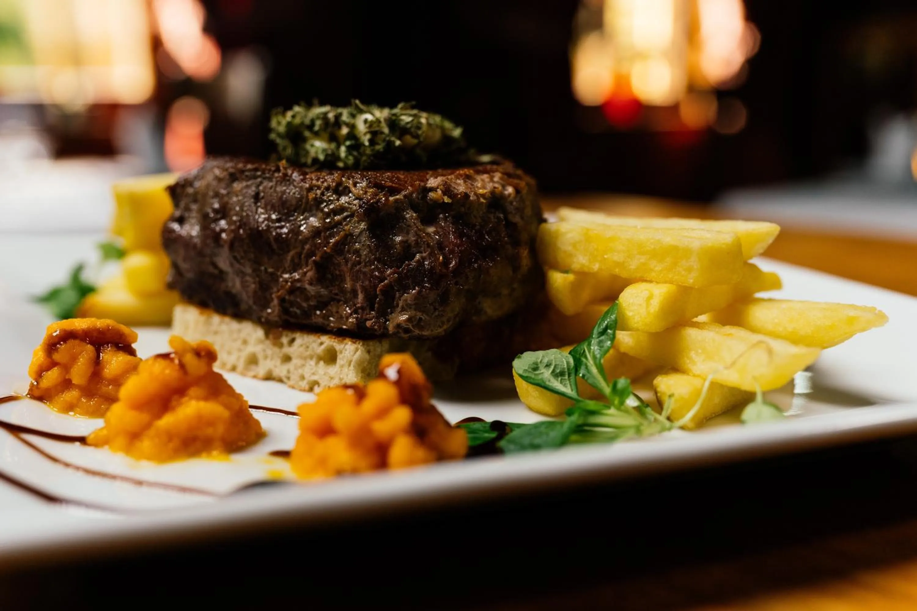 Restaurant/places to eat in Hotel Picok