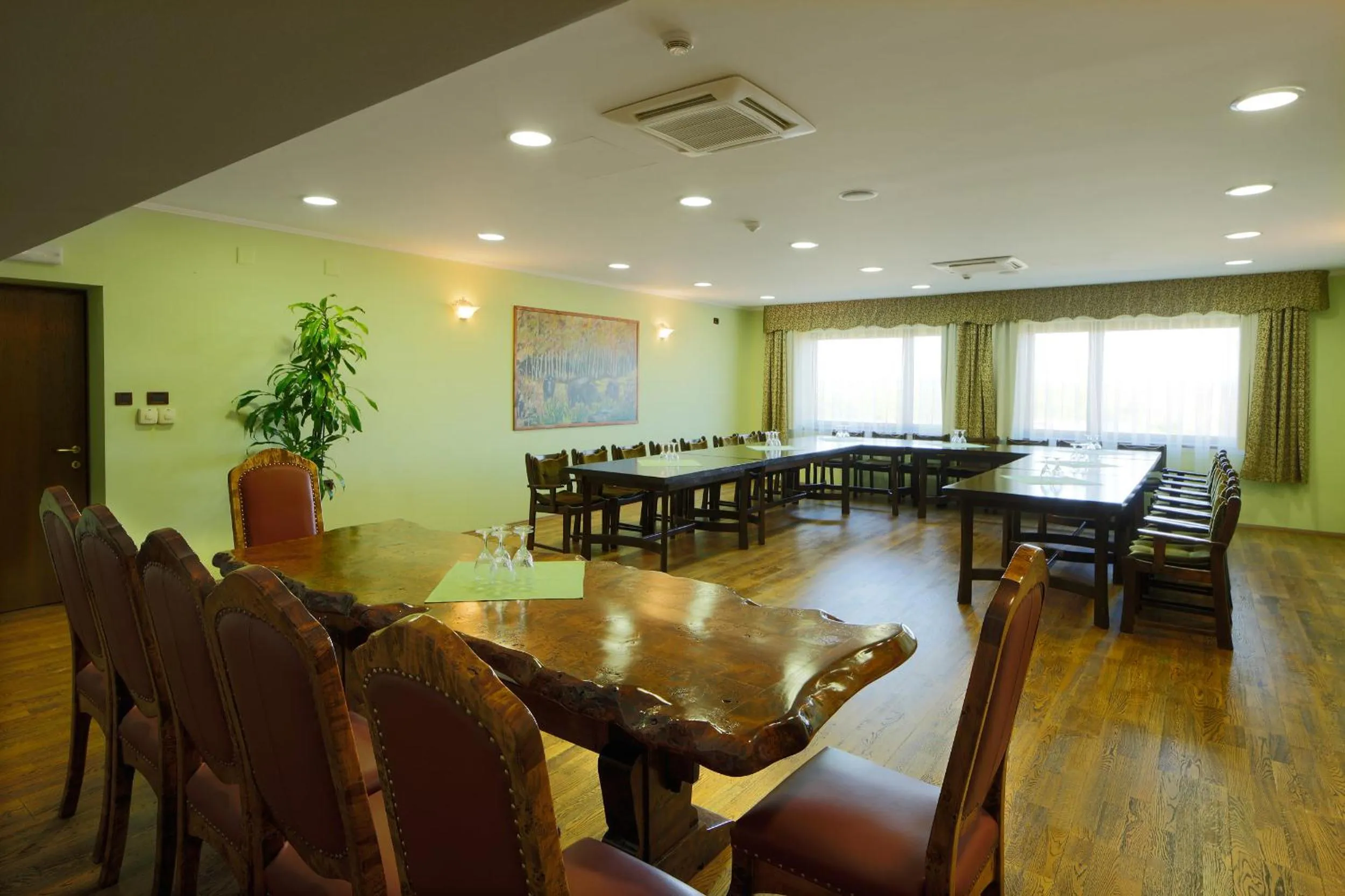 Banquet/Function facilities in Hotel Picok