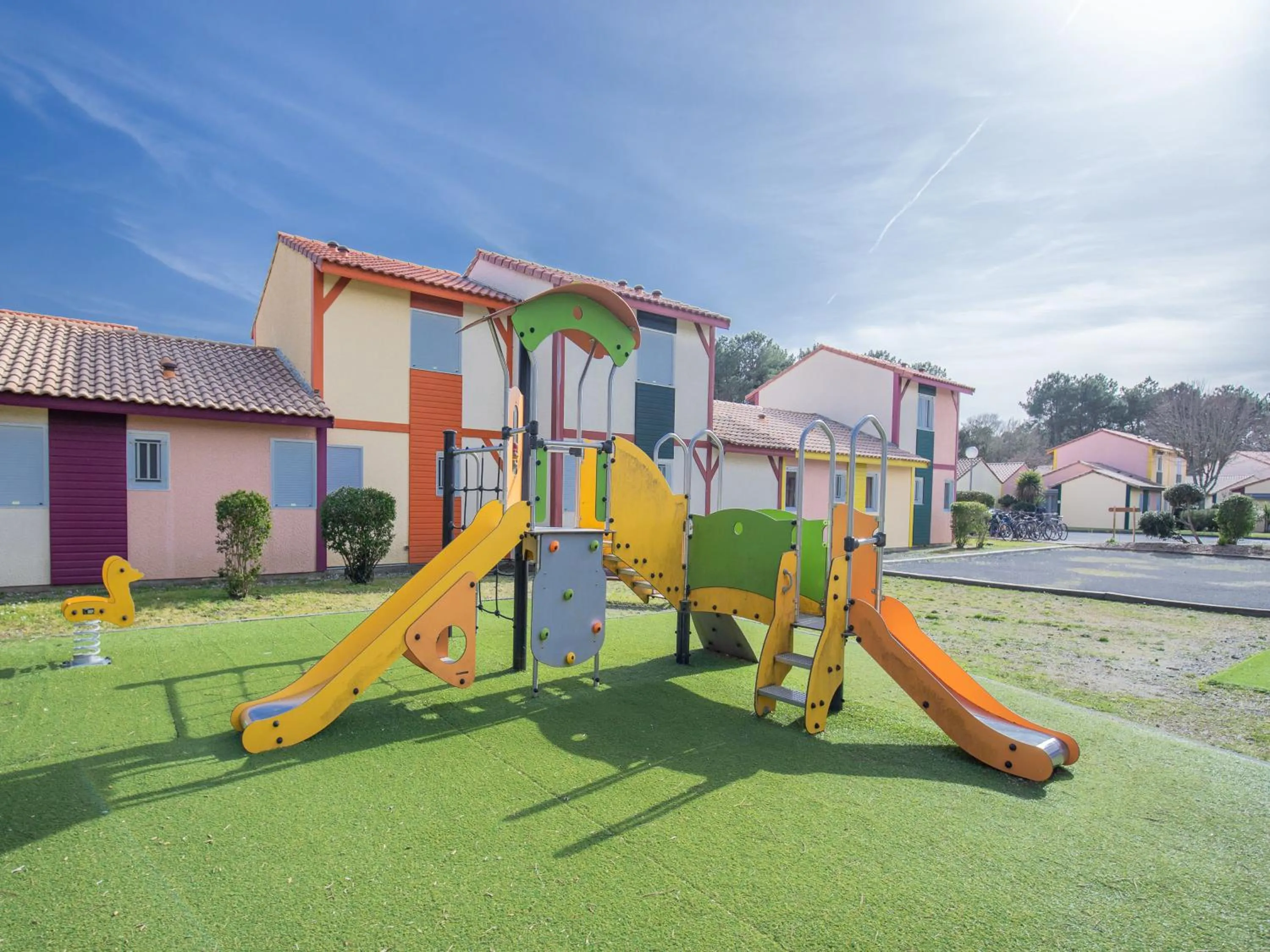 Children play ground in Vacancéole - les villas du lac