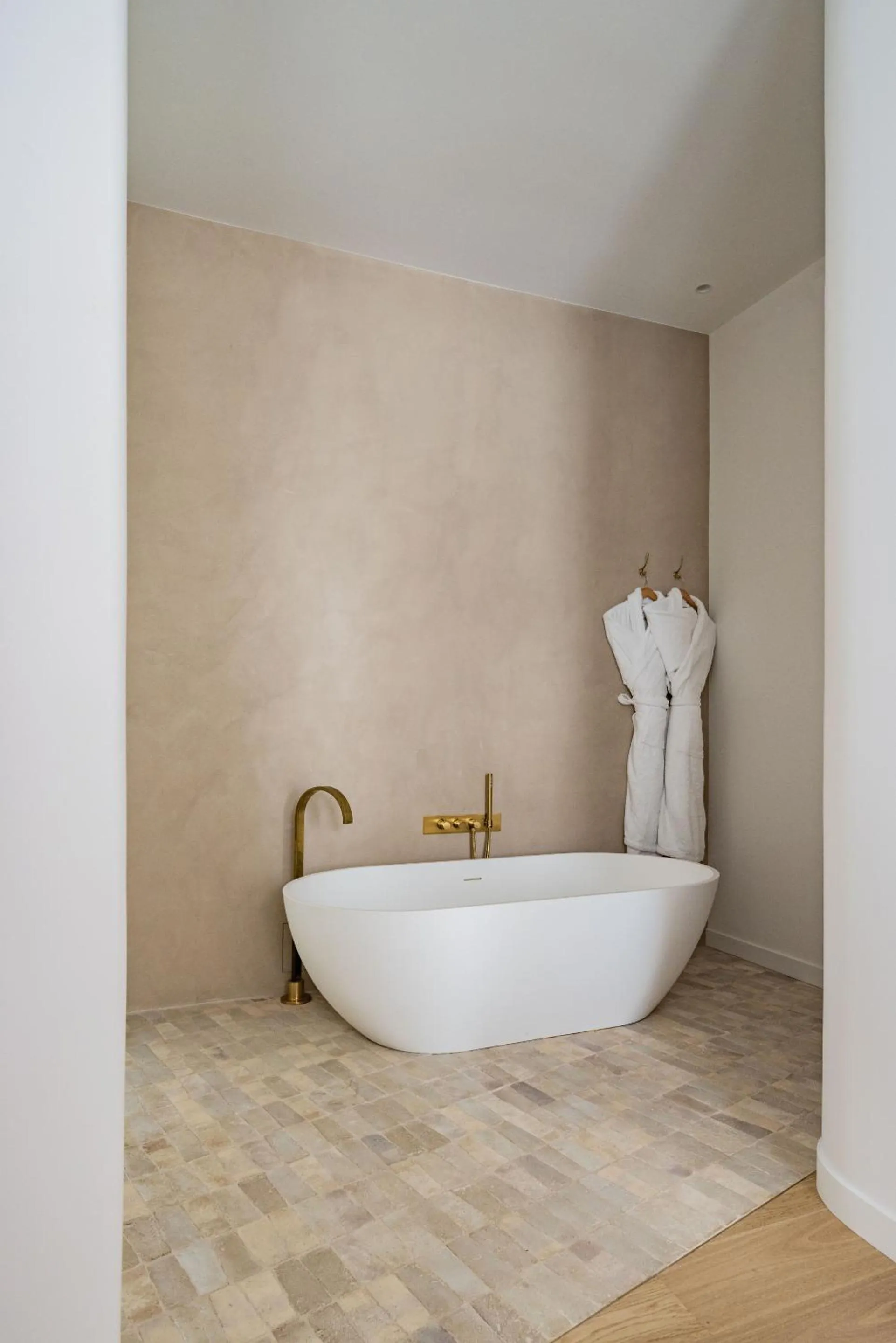 Bathroom in 1.75 Paris La Source