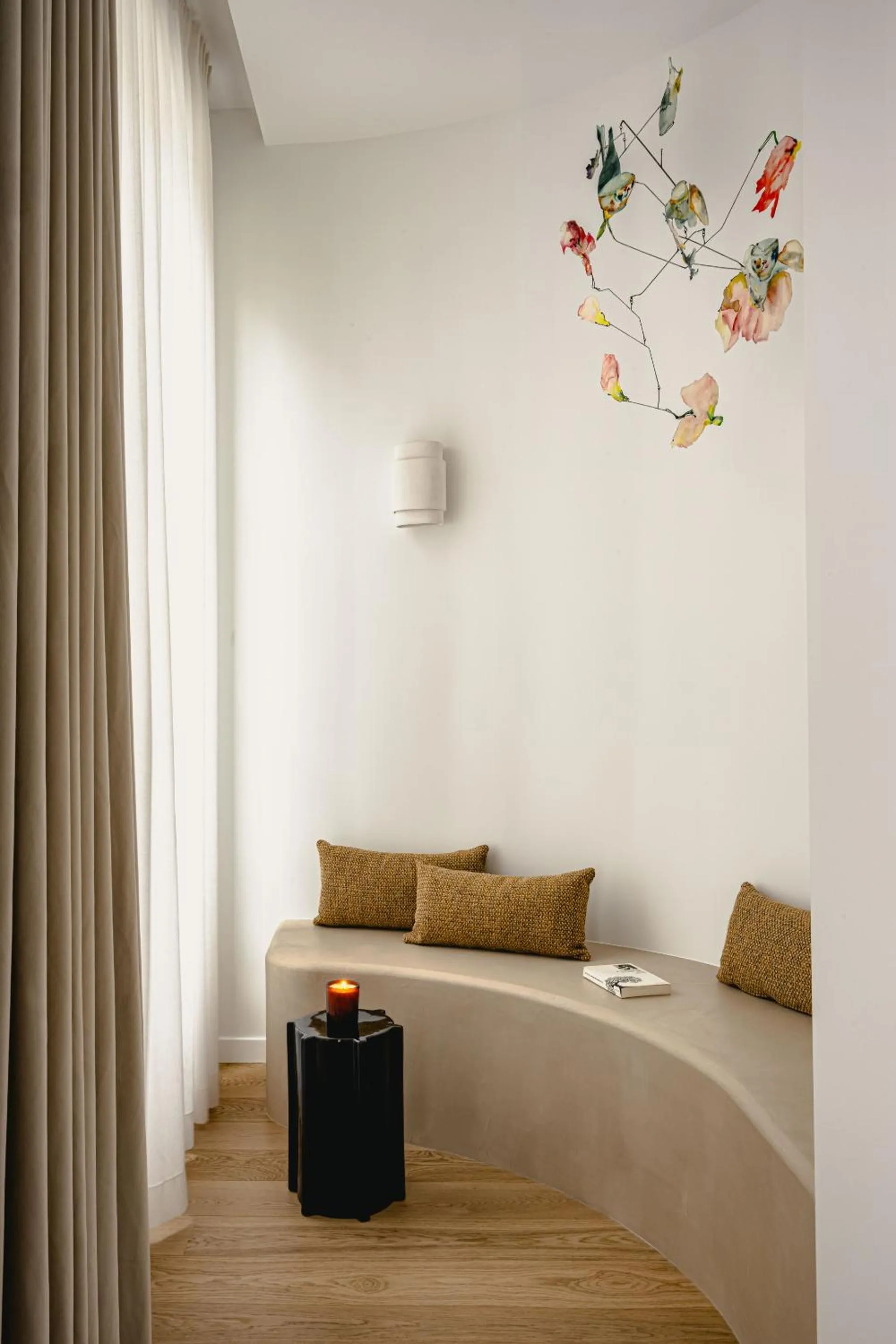 Superior Suite in 1.75 Paris La Source