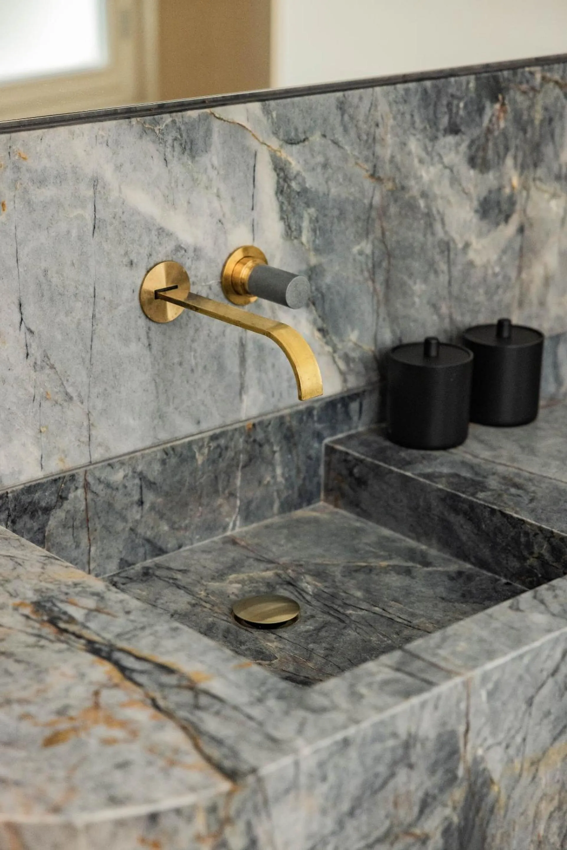 Bathroom in 1.75 Paris La Source