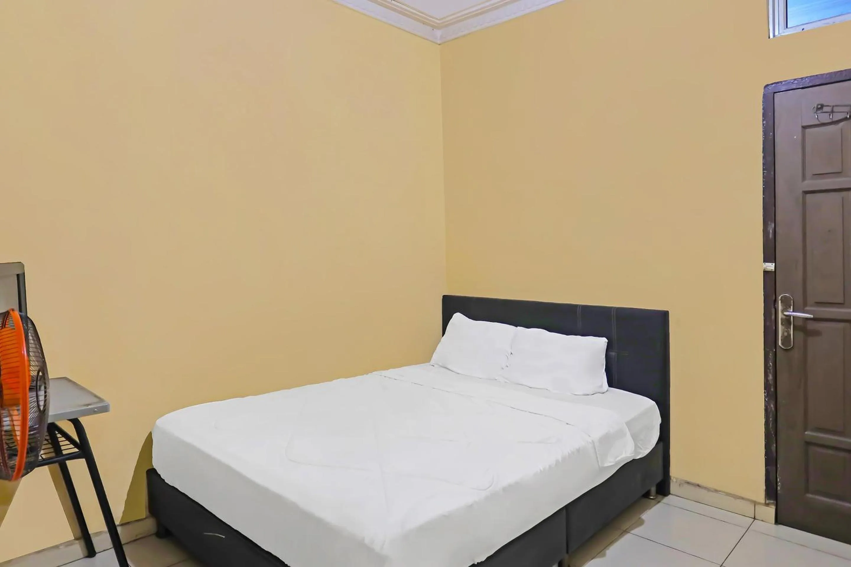 Bedroom, Bed in Hotel O Pelita Satu