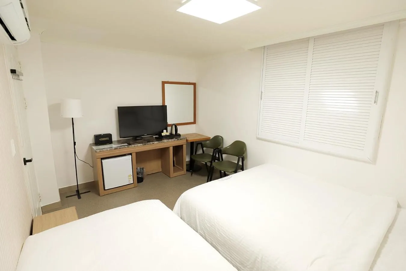 Bed in Stay RomanticTrip_Hostel