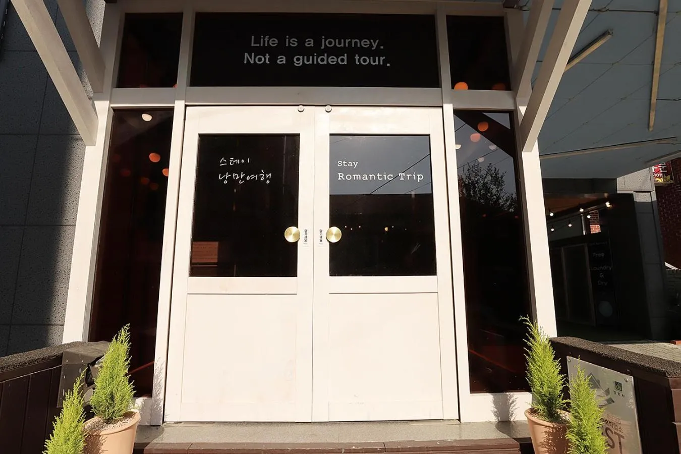 Property building in Stay RomanticTrip_Hostel