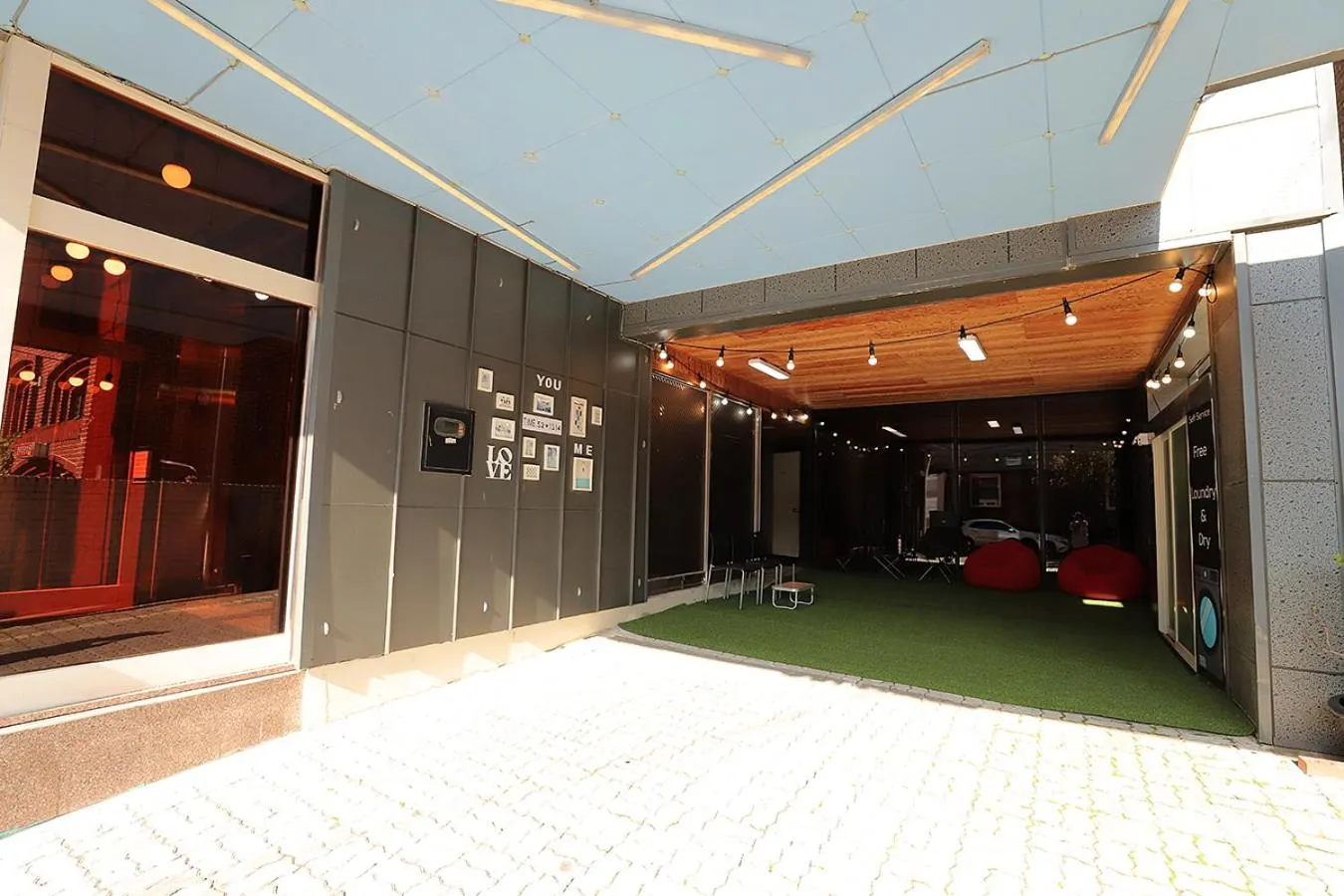 Property building in Stay RomanticTrip_Hostel