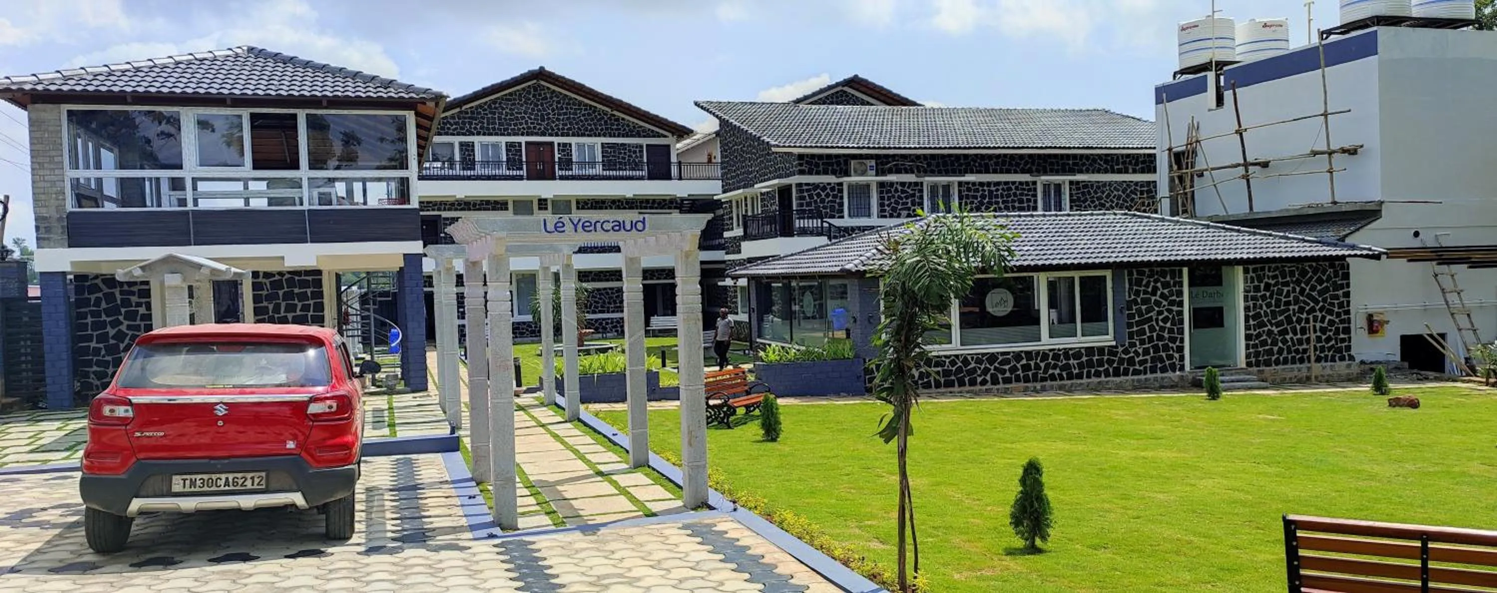 Parking in Le Yercaud