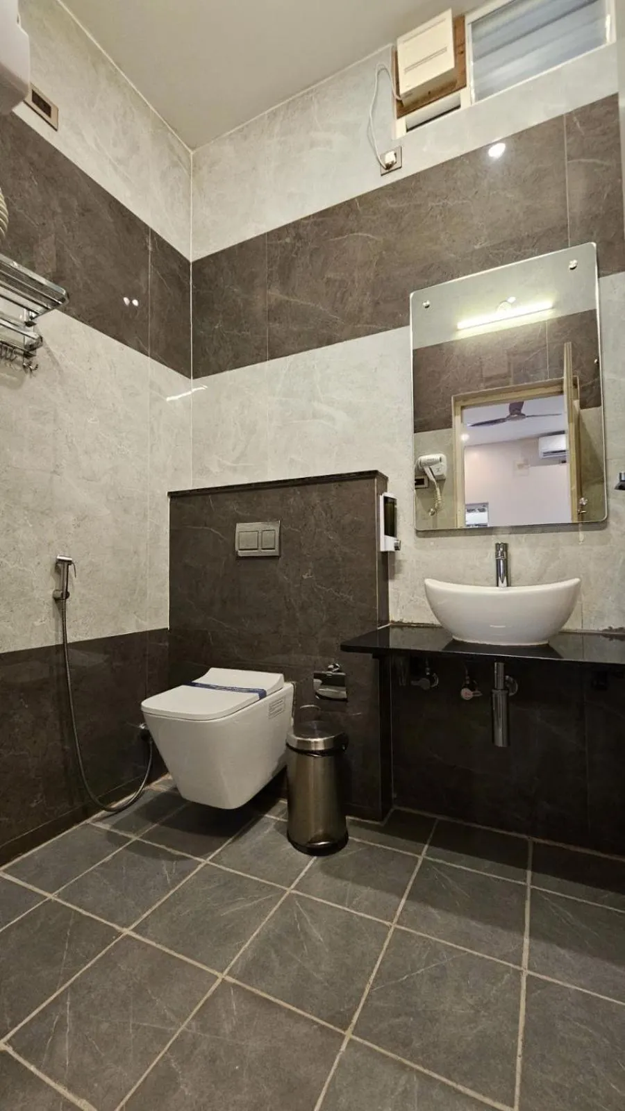 Bathroom in Le Yercaud