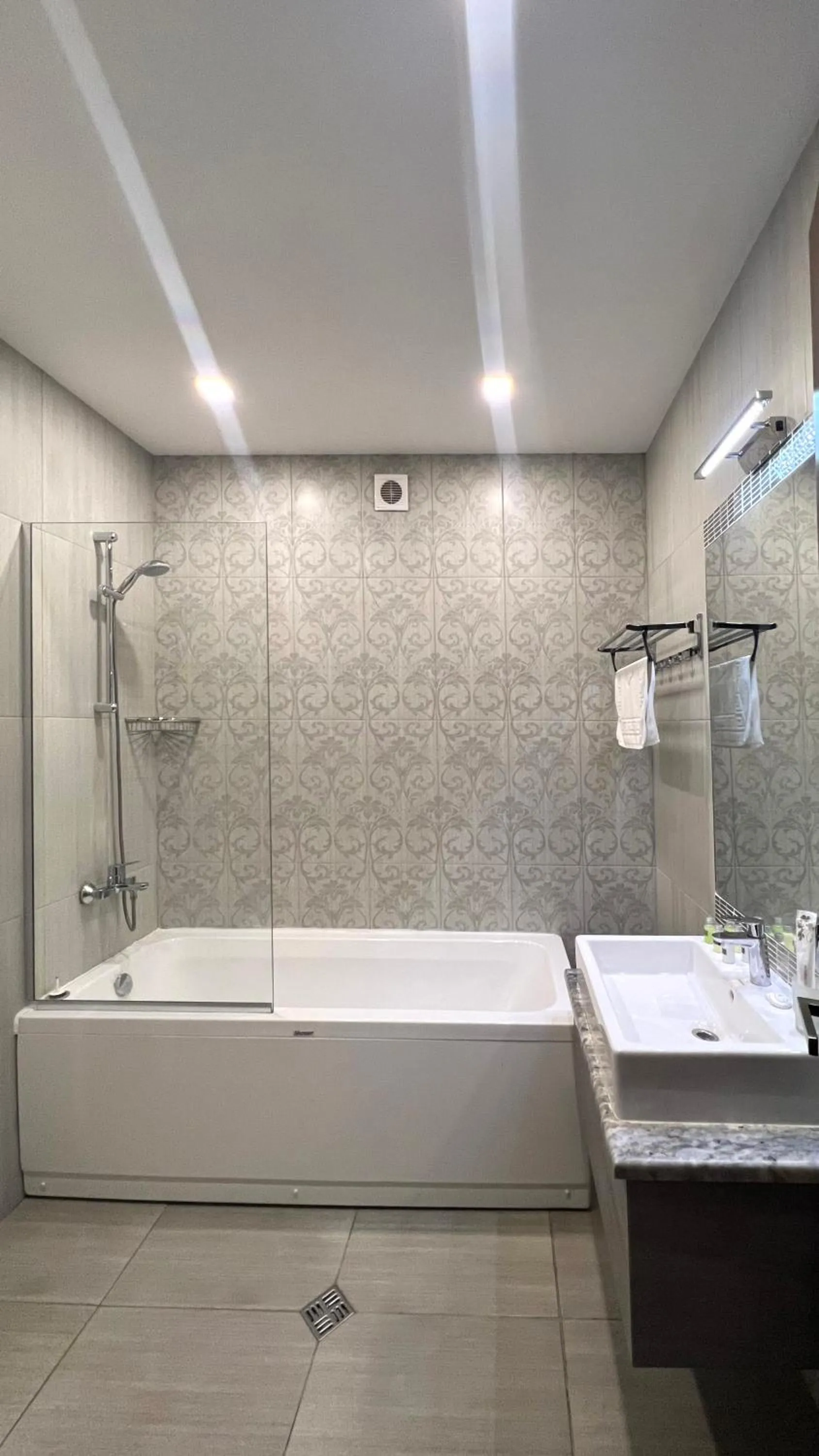 Shower, Bathroom in Marmenio Hotel