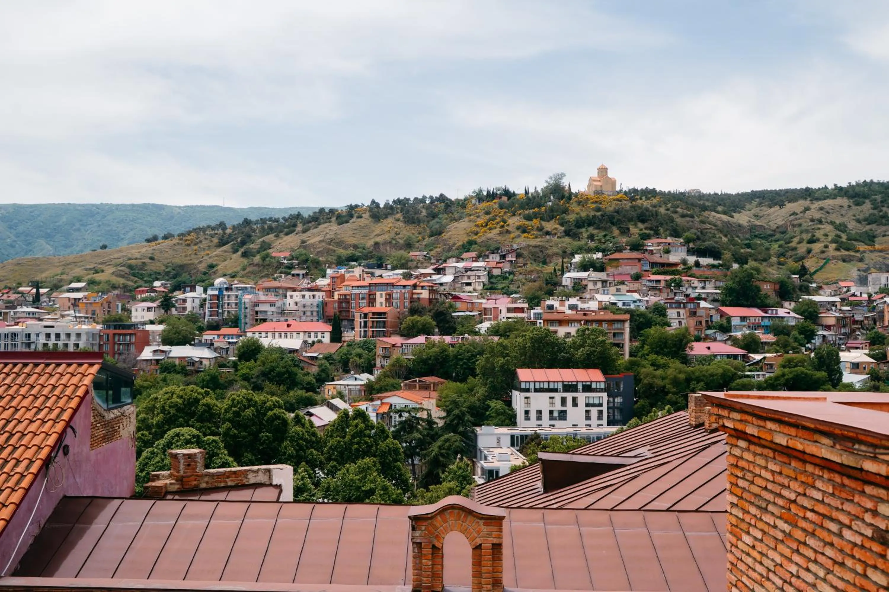 Property building in Sota Metekhi Hotel Tbilisi