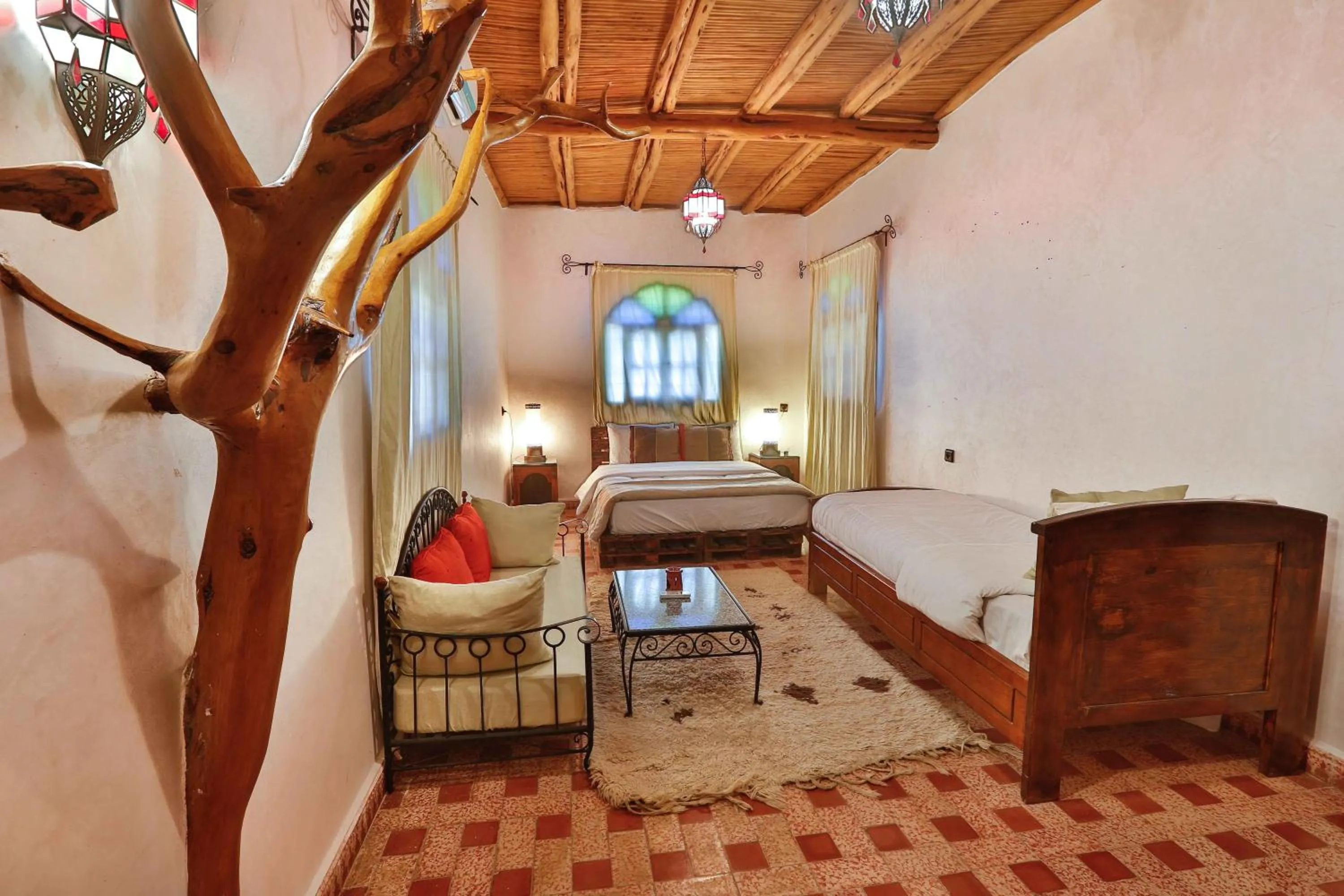 Bed in DAR ETTO Riad & Spa