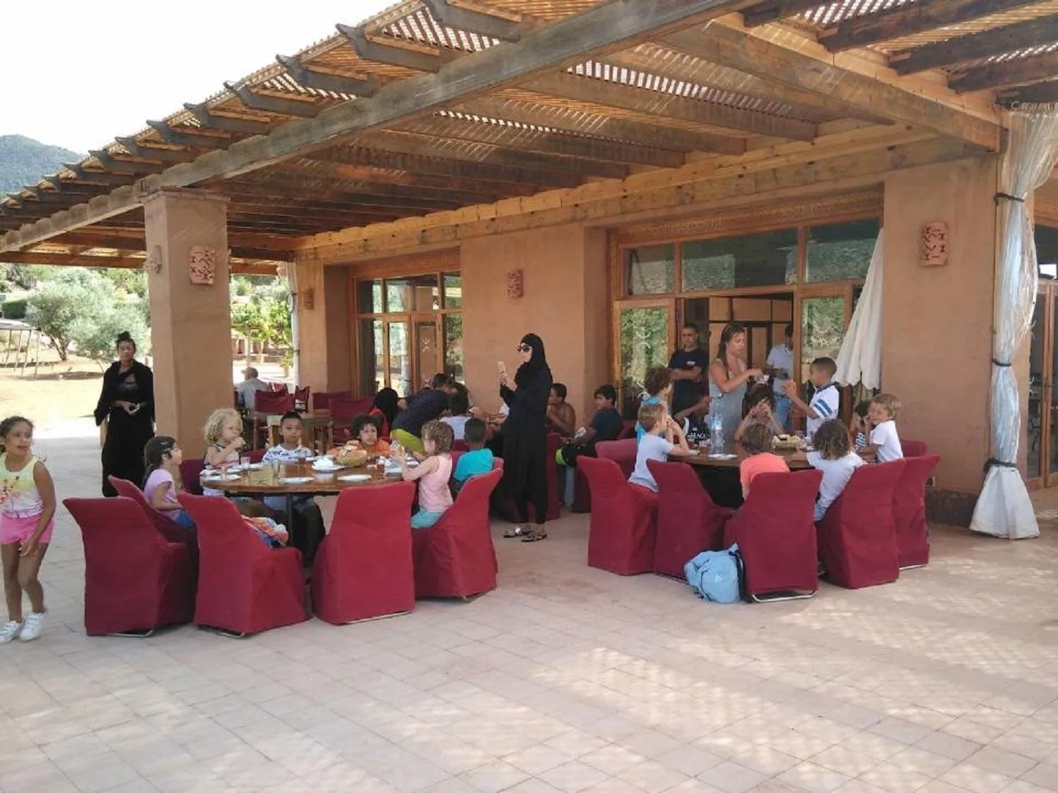 Restaurant/places to eat in Terres d'Amanar