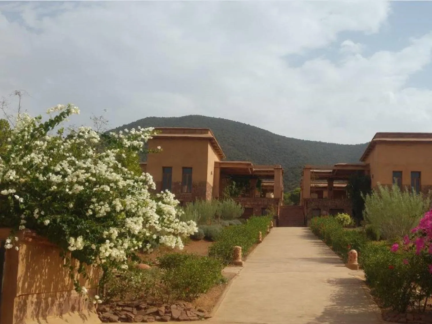 Property building in Terres d'Amanar