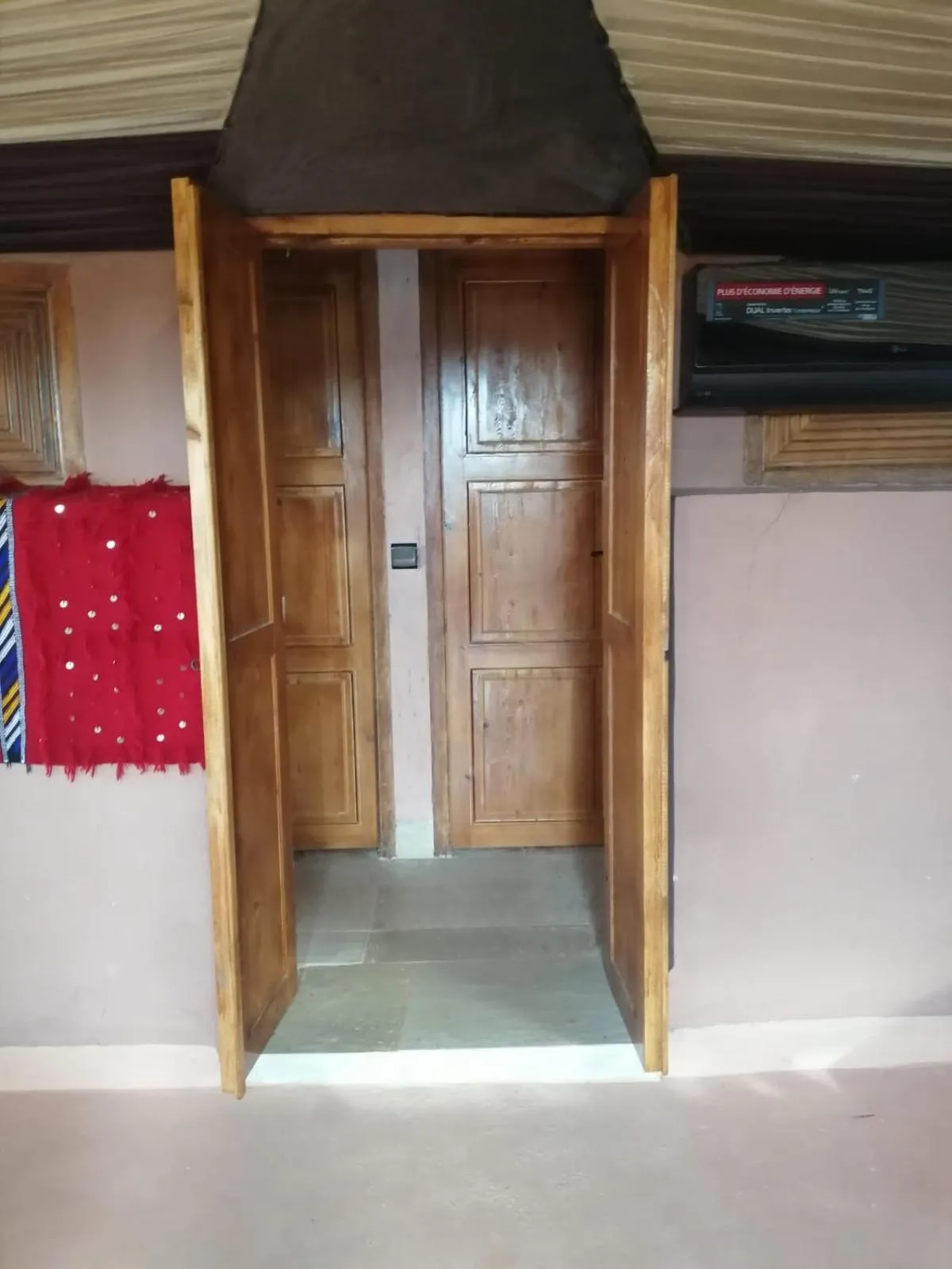 Shower in Terres d'Amanar