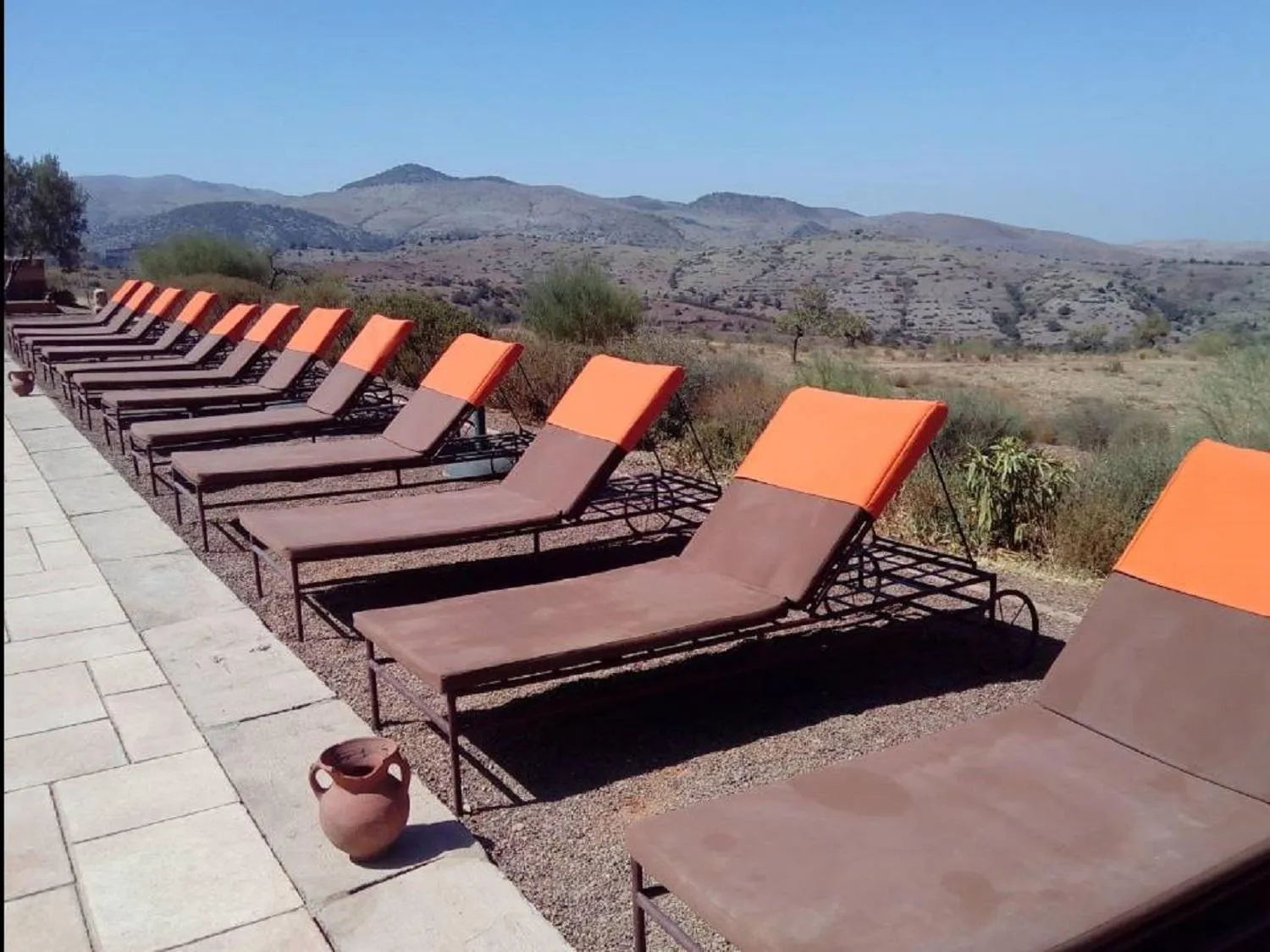 Staff in Terres d'Amanar