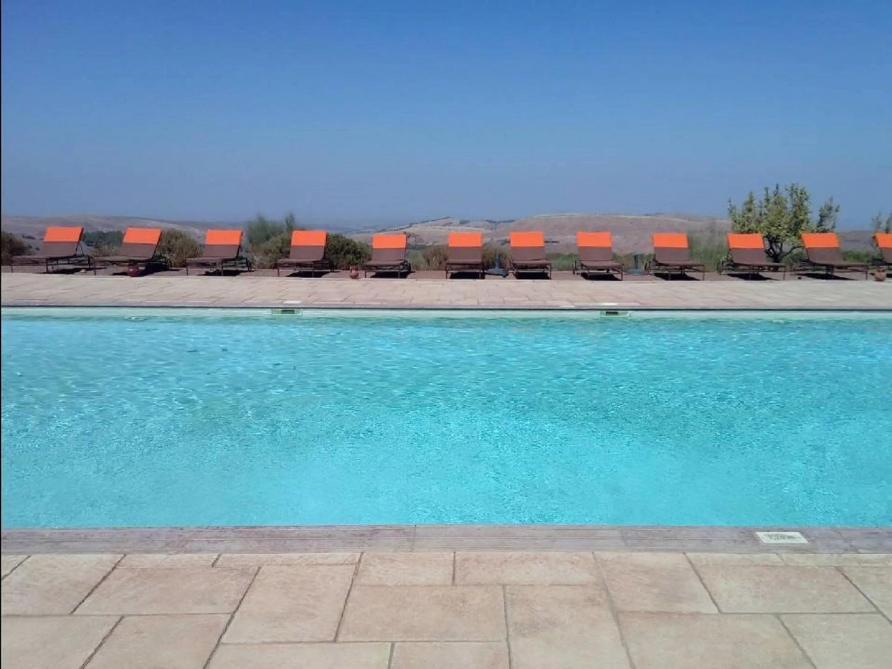 Swimming pool in Terres d'Amanar