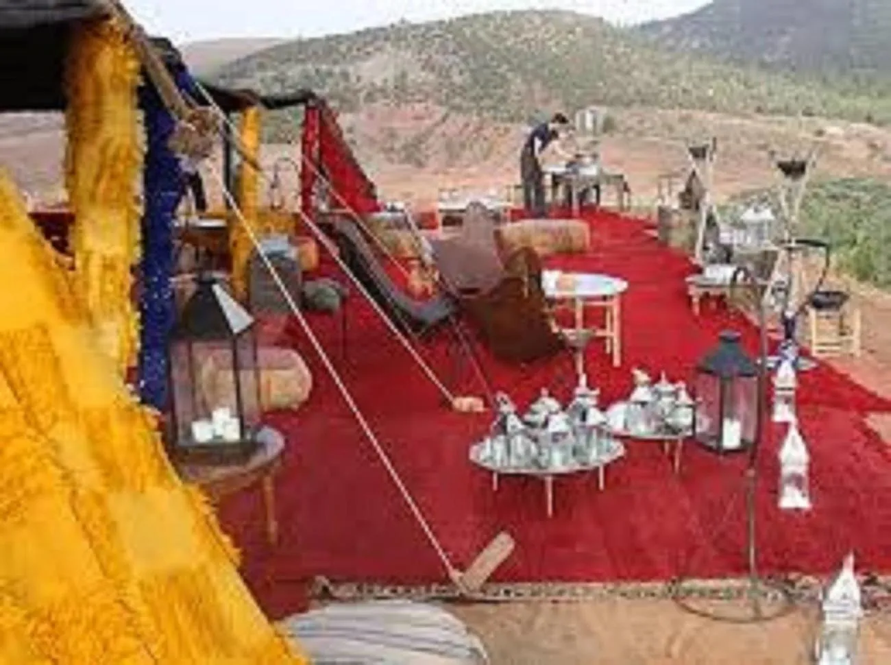 Restaurant/places to eat in Terres d'Amanar