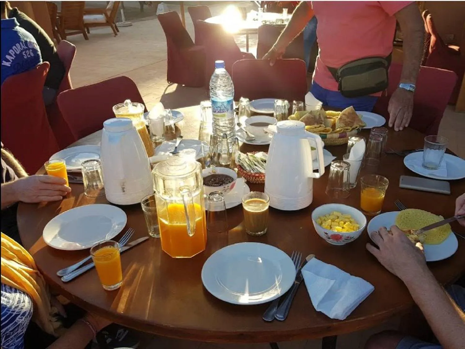 Restaurant/places to eat in Terres d'Amanar