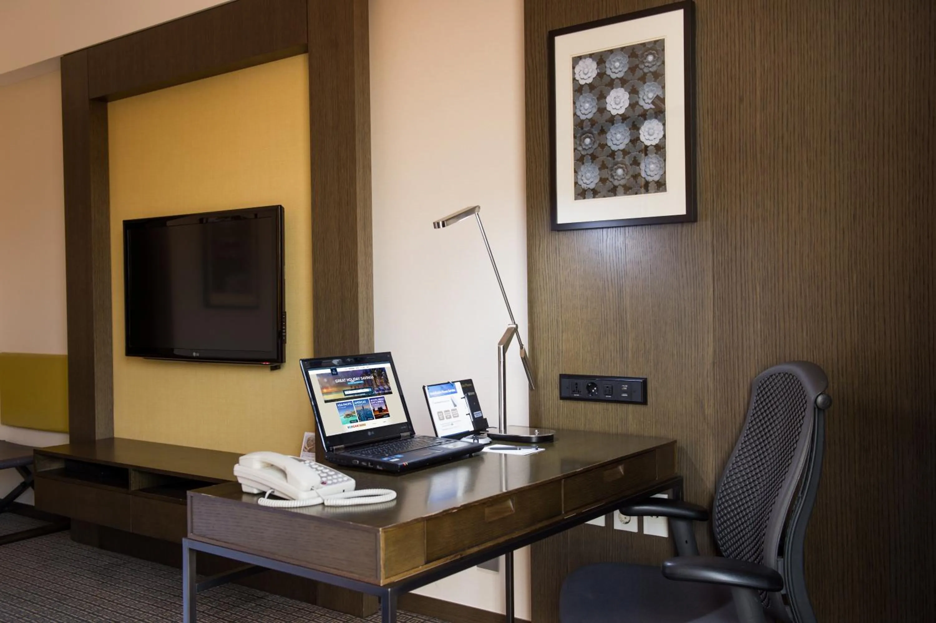 Seating area, Business Area/Conference Room in Millennium Hilton Seoul