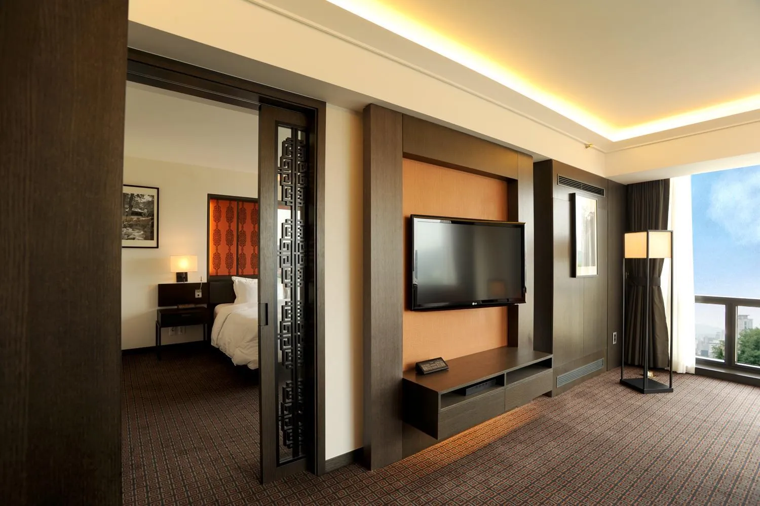 Living room, TV/Entertainment Center in Millennium Hilton Seoul