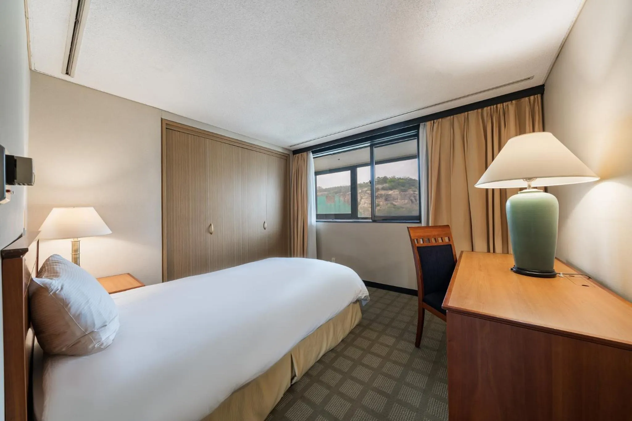 Bed in Swiss Grand Hotel Seoul & Grand Suite