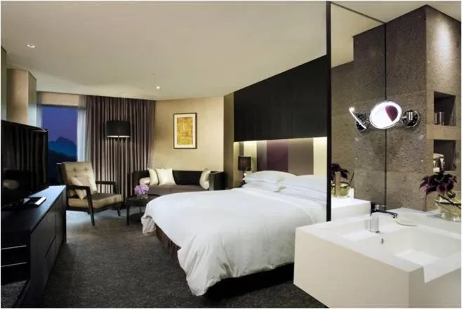 Bed in Swiss Grand Hotel Seoul & Grand Suite