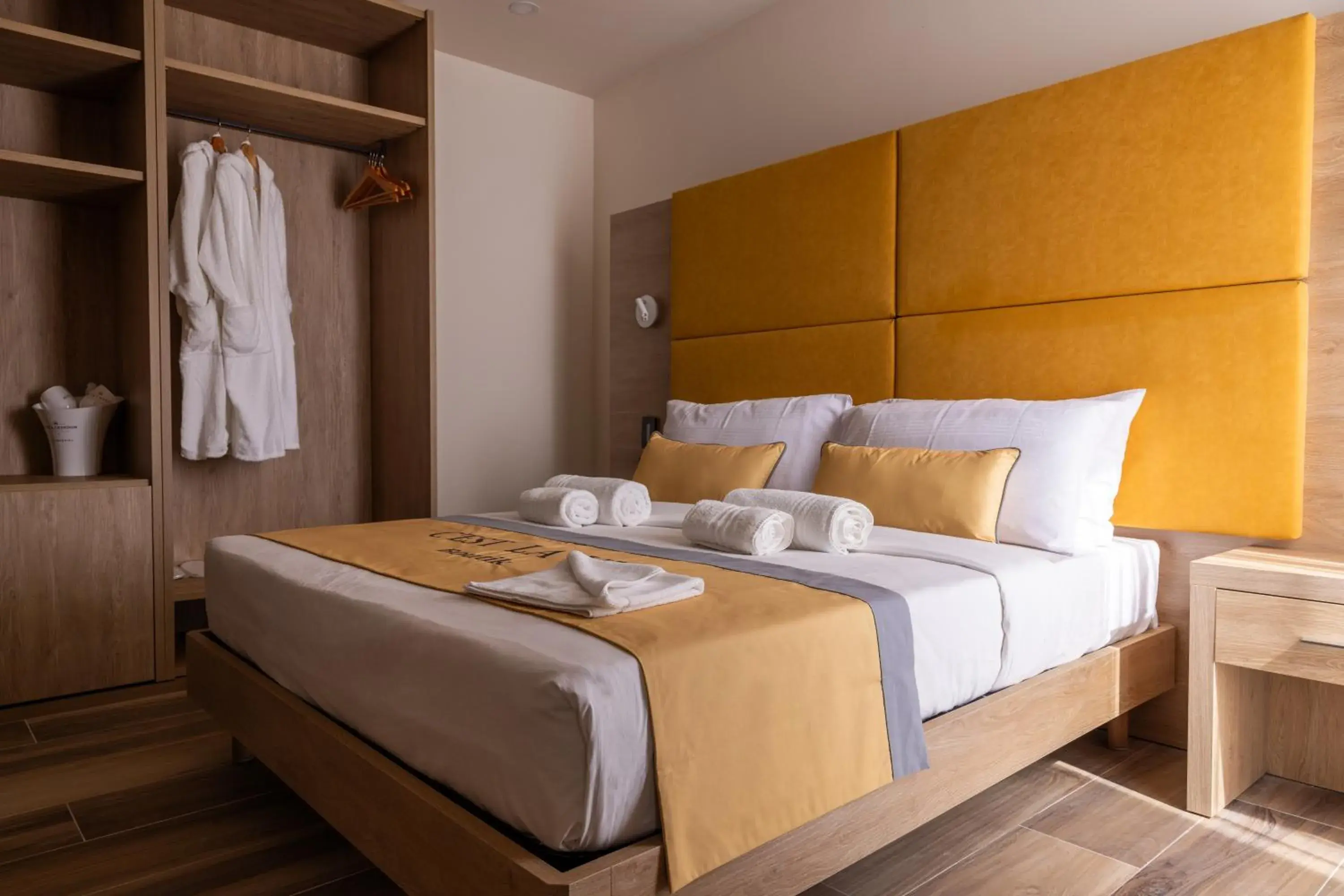 Standard Double Room in C'est La Vie Boutik Swieqi Standard Double Room in C'est La Vie Boutik Swieqi