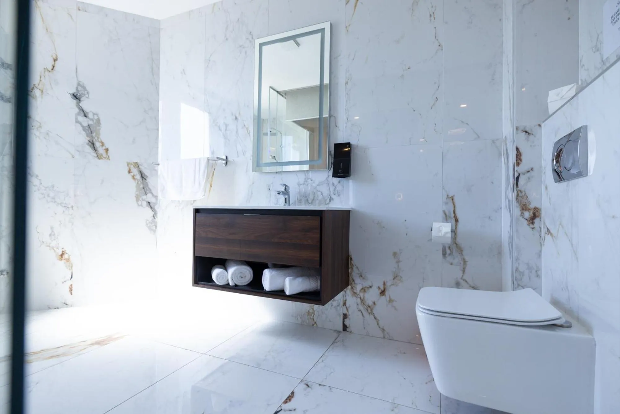 C'est La Vie Boutik Swieqi