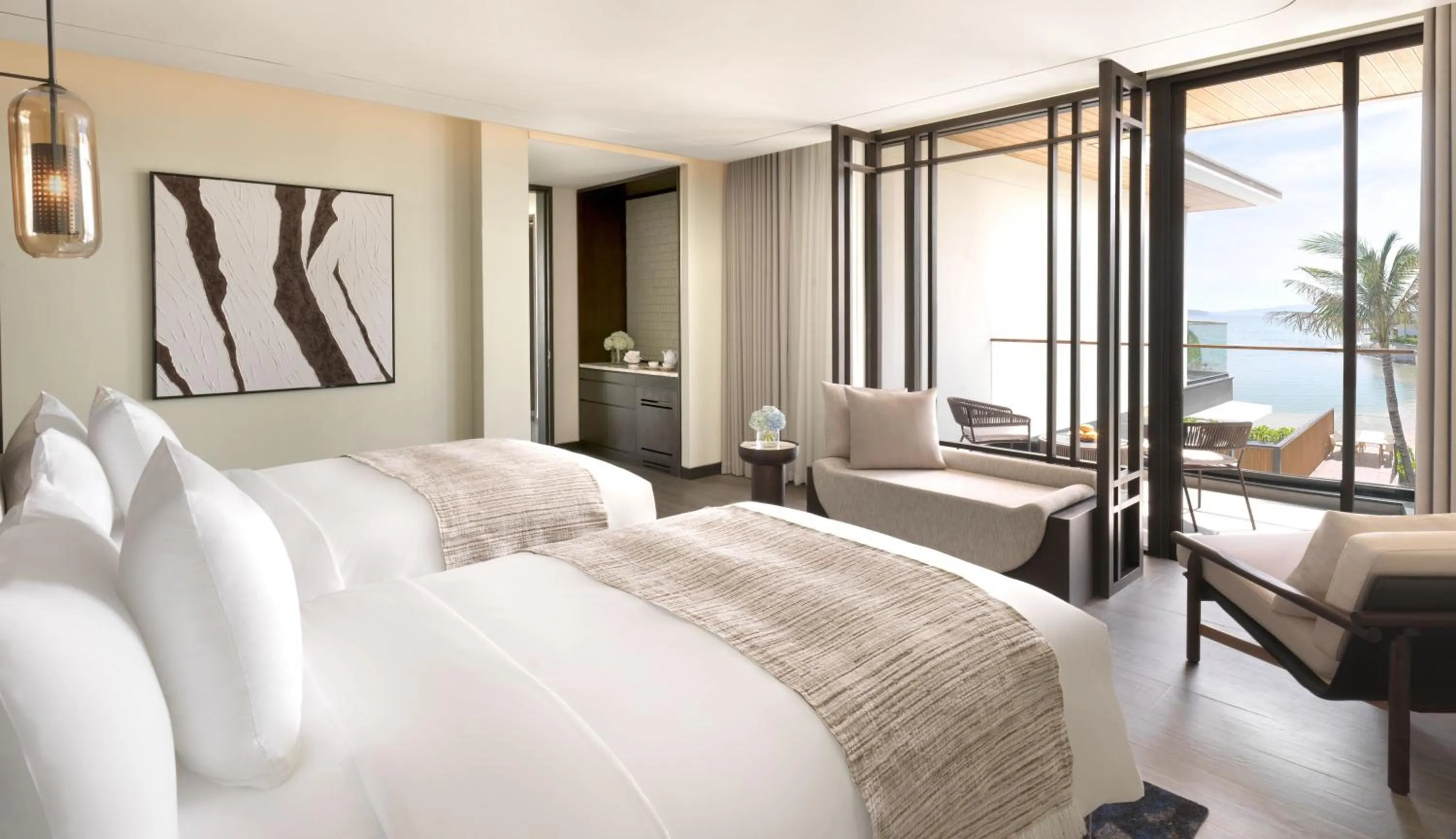 Bed in Gran Meliá Nha Trang