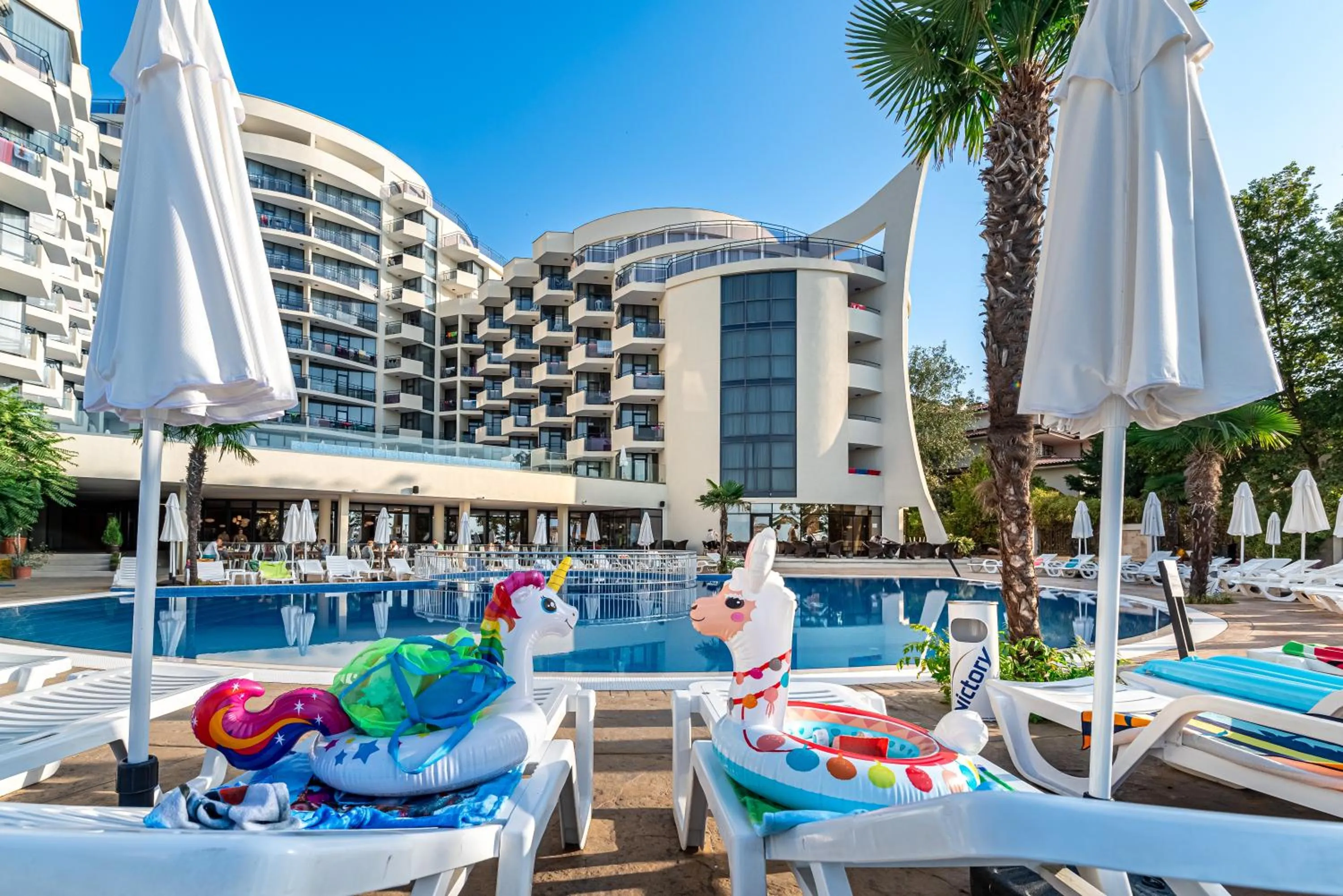 Property building in Hotel Zenith