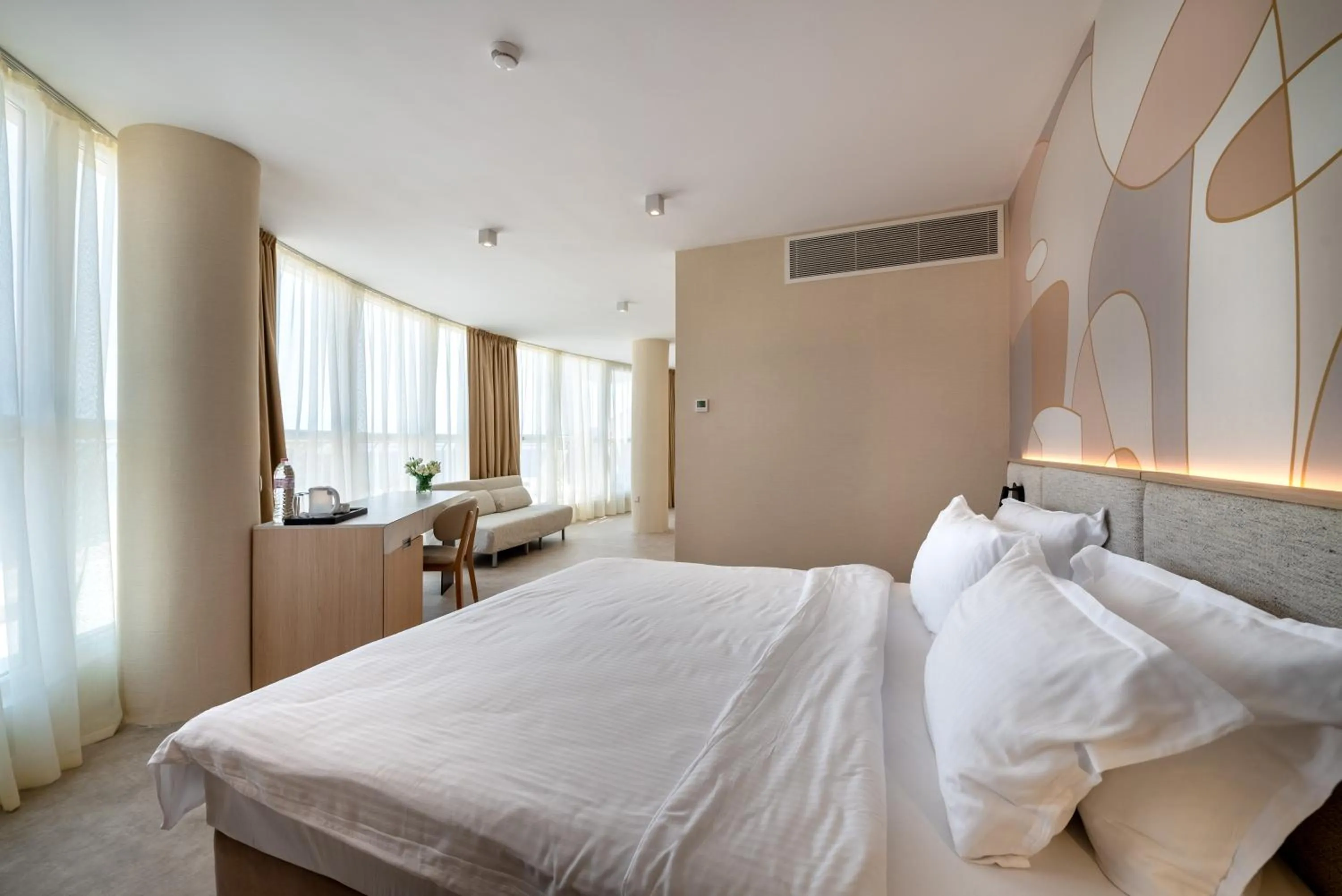 Photo of the whole room, Bed in Hotel Zenith