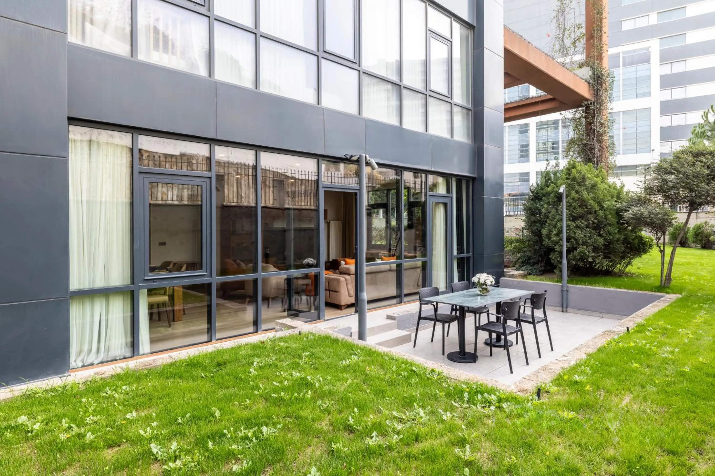 Patio in Mayar Residence Hotel