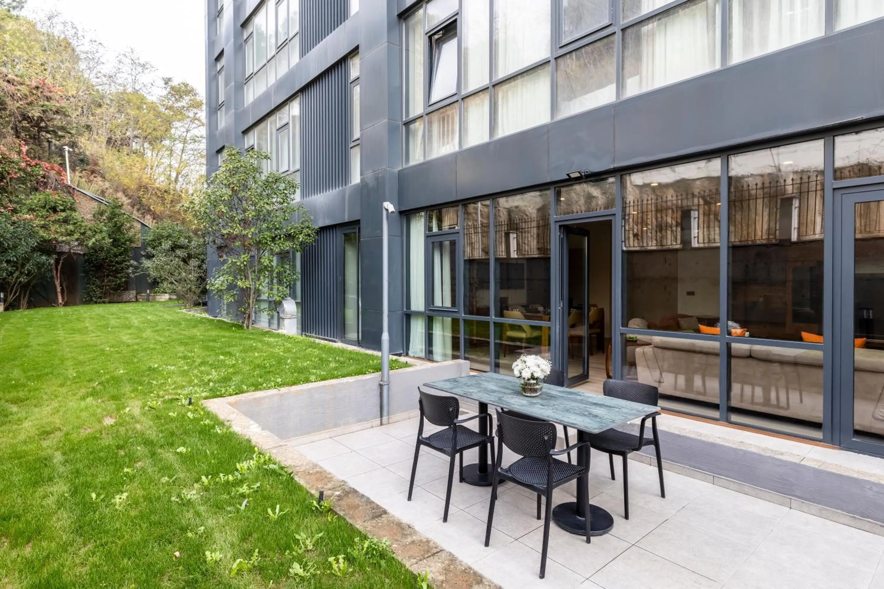 Patio in Mayar Residence Hotel
