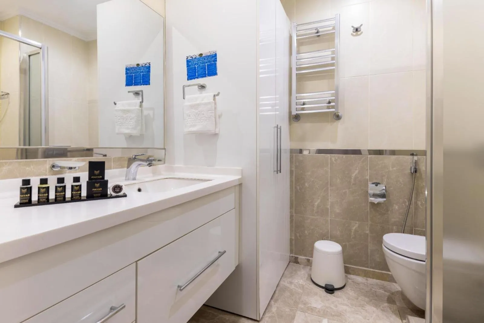 Bathroom in Mayar Residence Hotel