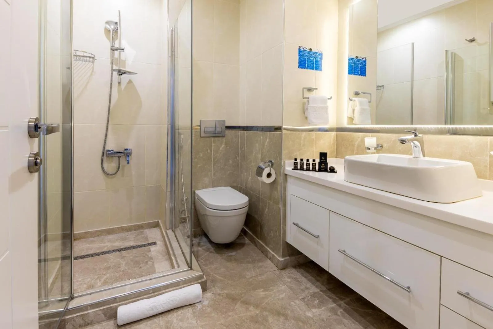 Bathroom in Mayar Residence Hotel